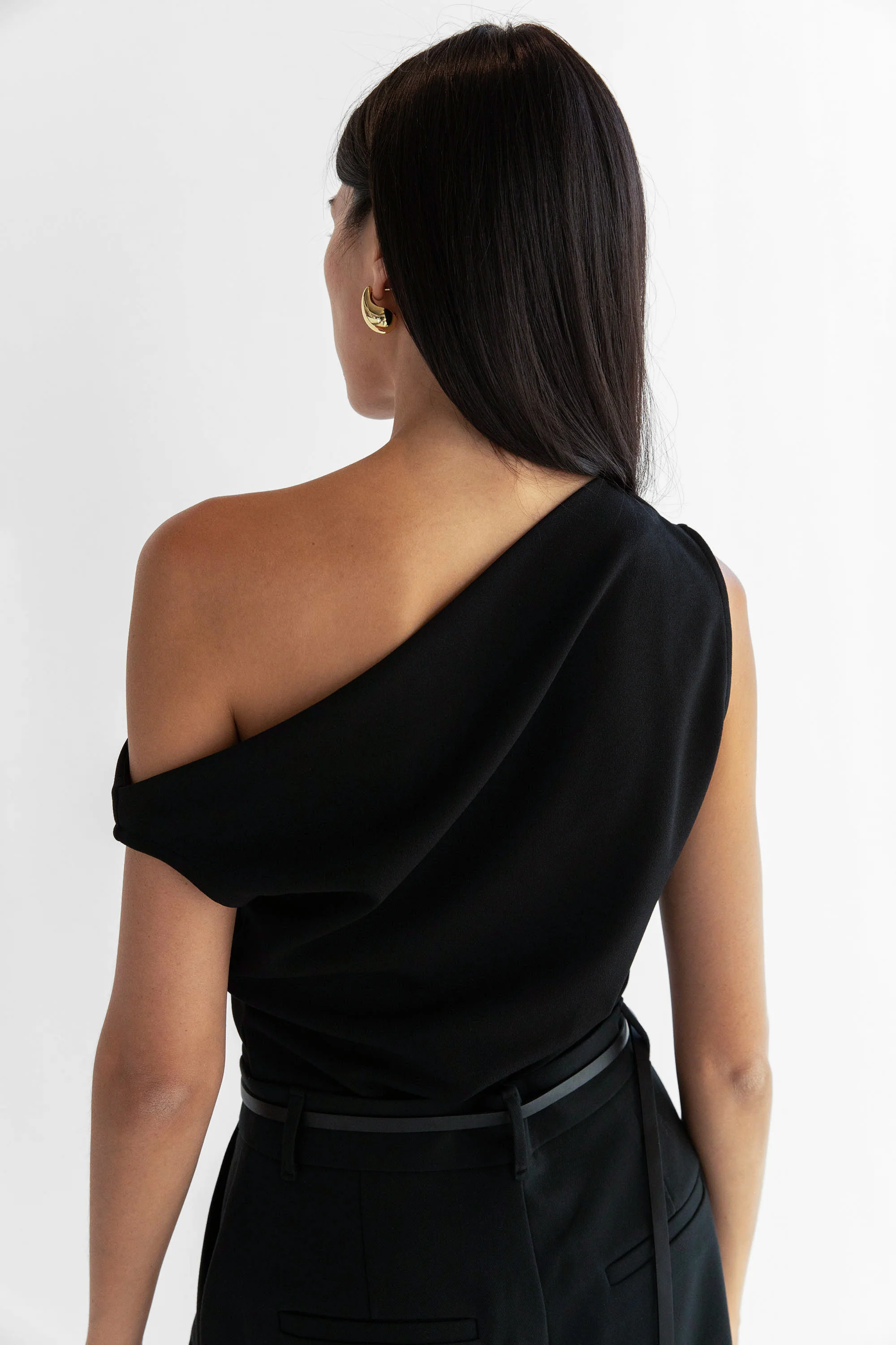 ASYMMETRIC OFF THE SHOULDER TANK - Image 15