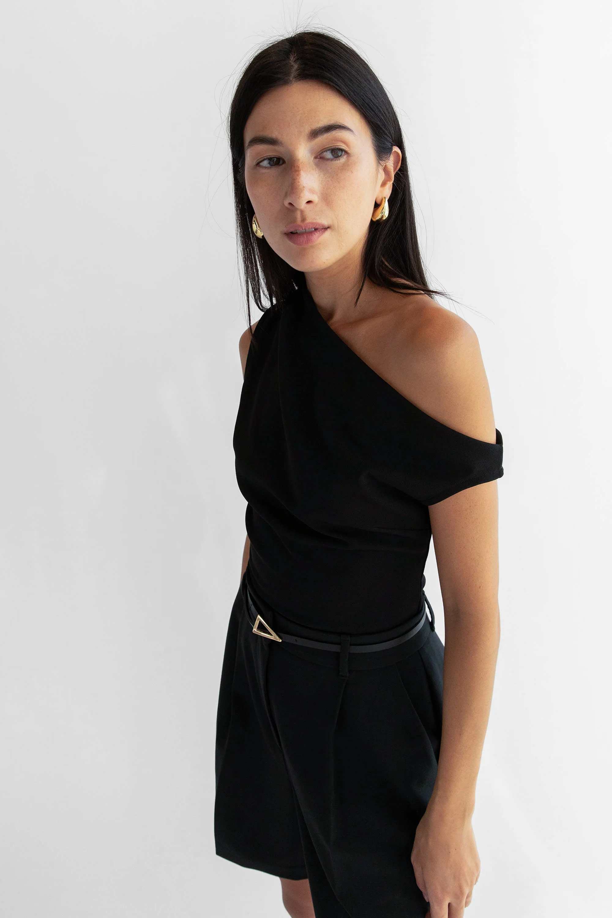 ASYMMETRIC OFF THE SHOULDER TANK - Image 8