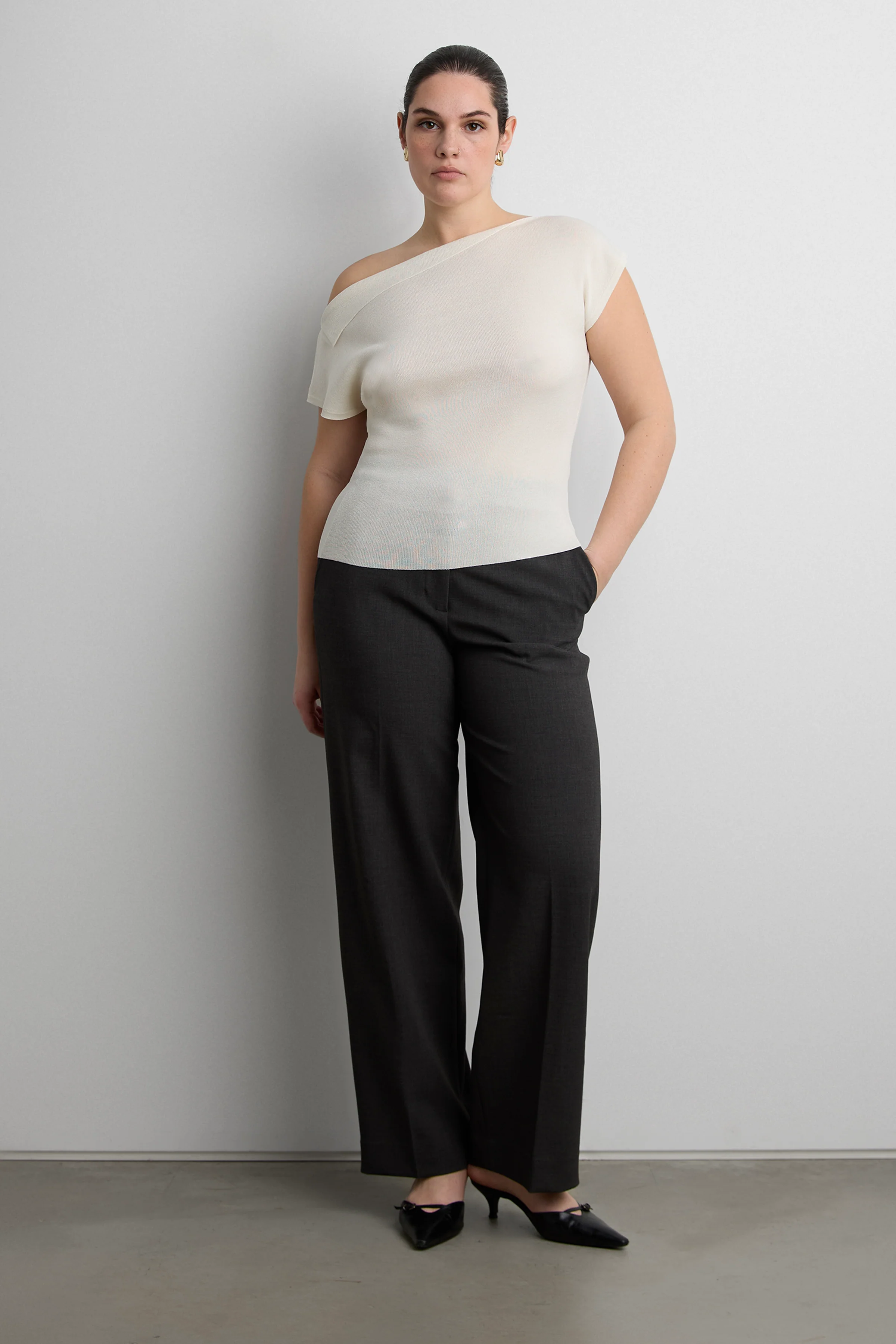 ASYMMETRICAL OFF THE SHOULDER CAP SLEEVE SWEATER - Image 5
