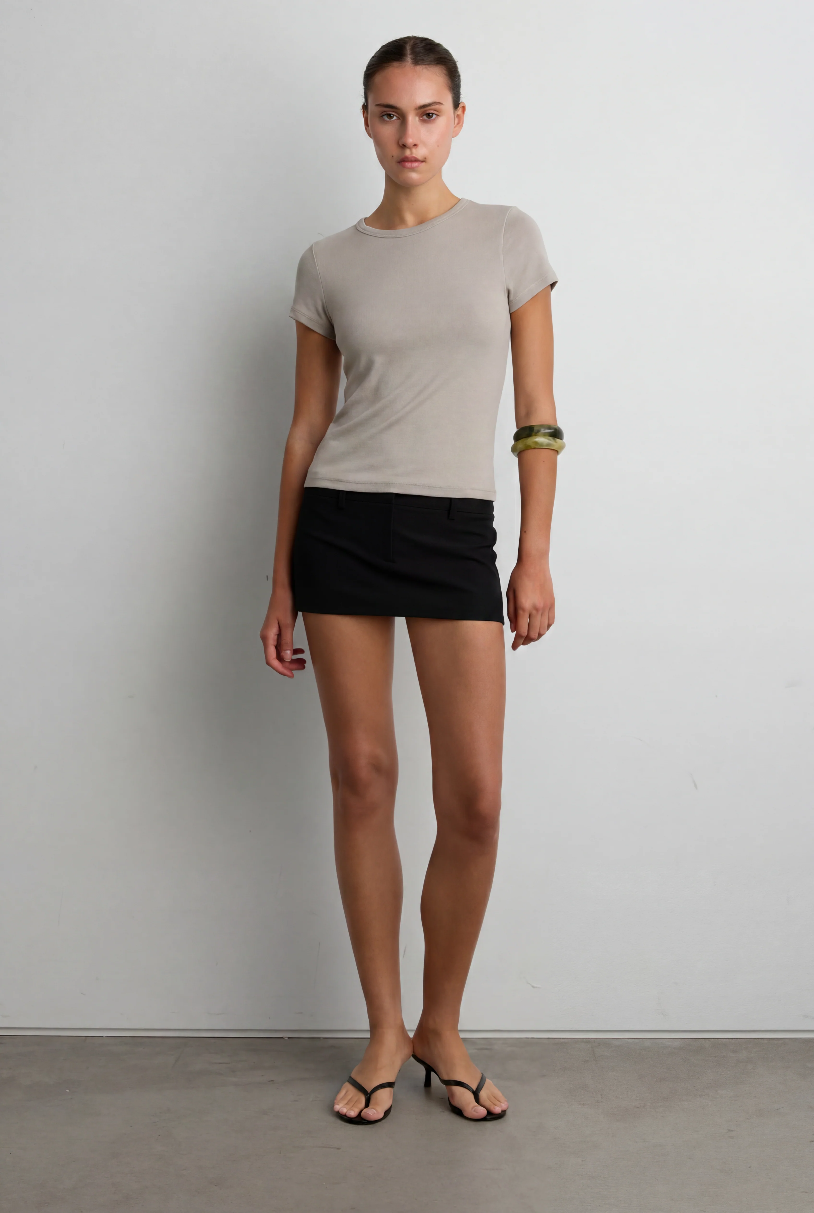 BASIC T-SHIRT