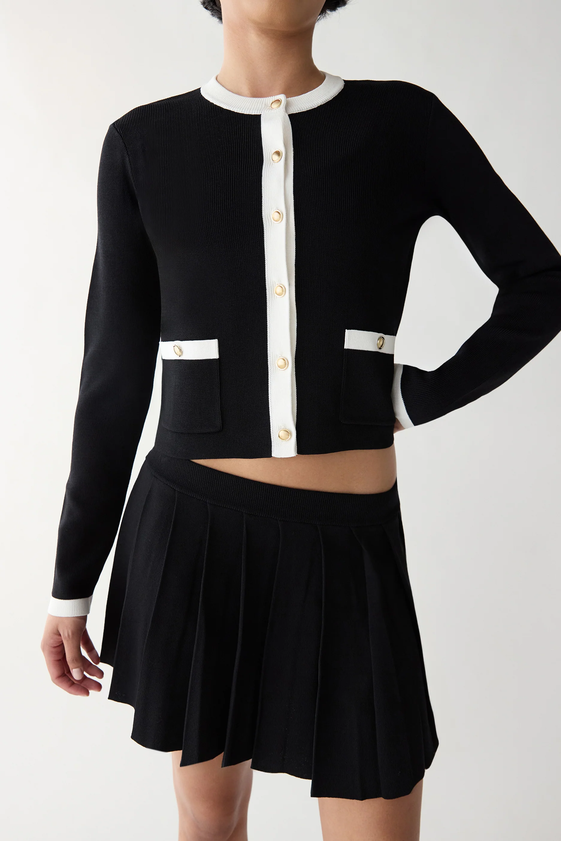 CONTRAST TRIM BUTTON FRONT CARDIGAN - Image 4