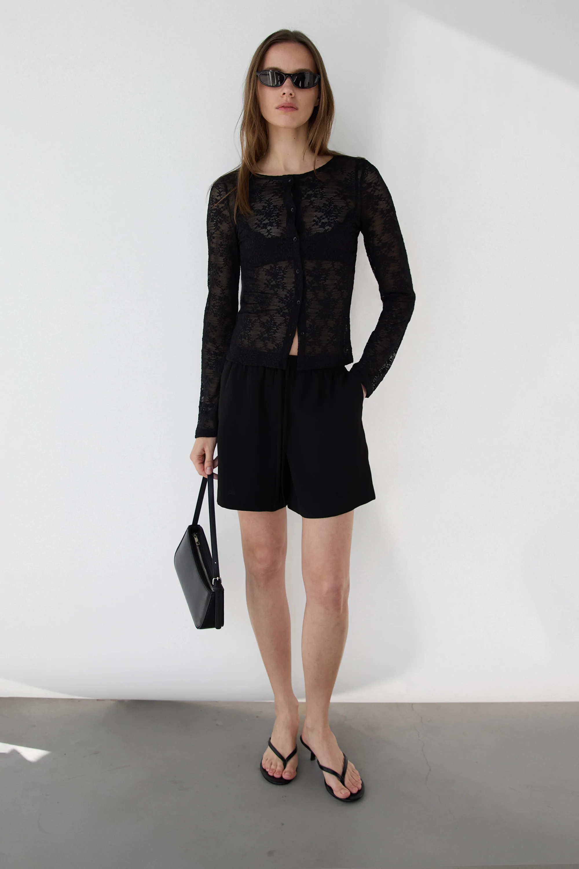 CREPE DRAWSTRING WAIST SHORT - Image 2