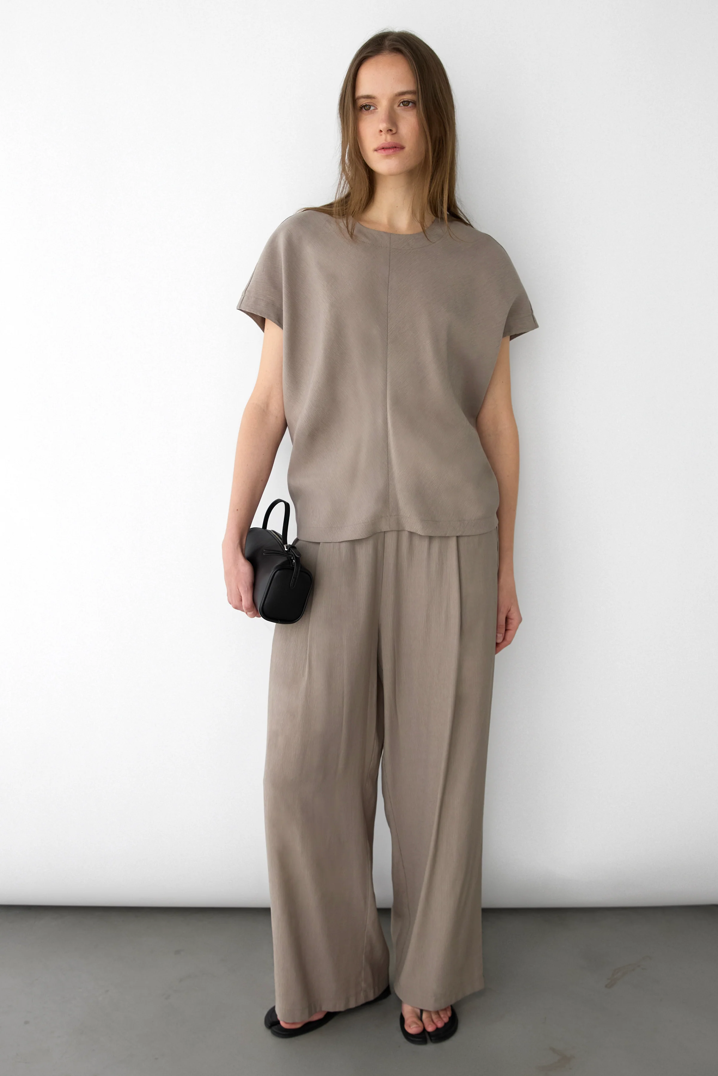 CRINKLED RAYON ELASTIC WAIST PANT - Image 5