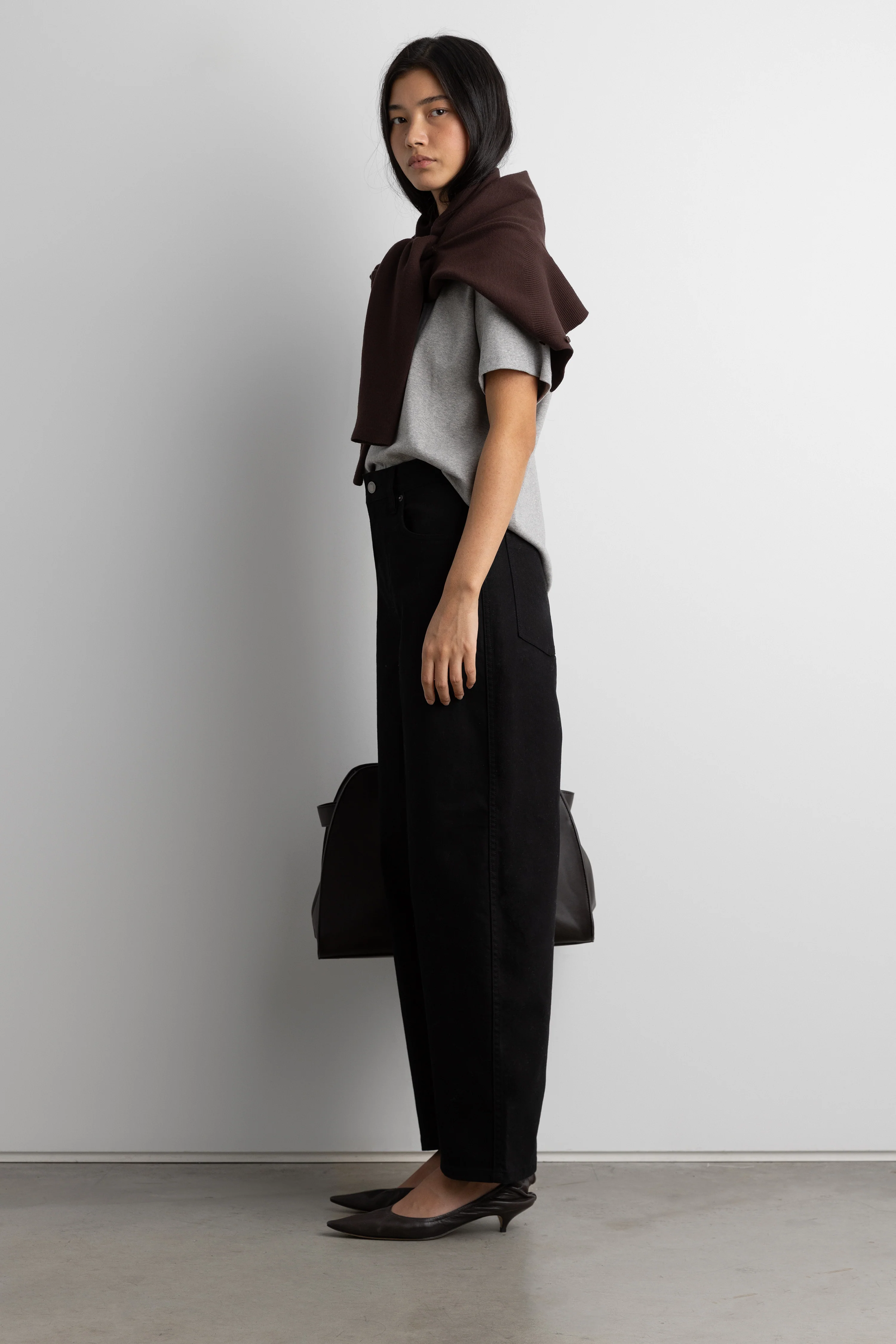 CROPPED LENGTH TWILL BARREL LEG PANT - Image 3