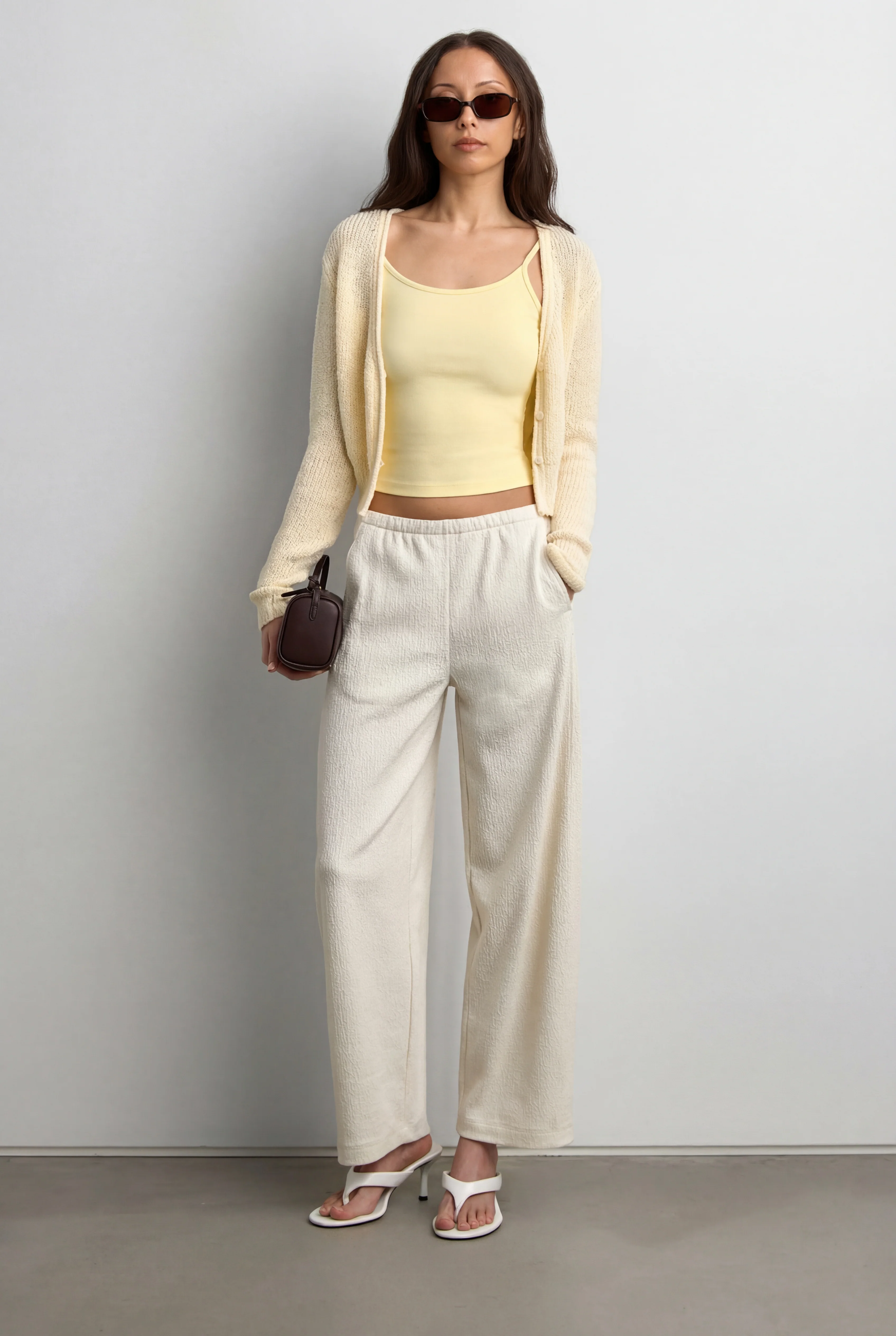 CROPPED LIGHTWEIGHT BUTTON FRONT CARDIGAN - Image 2
