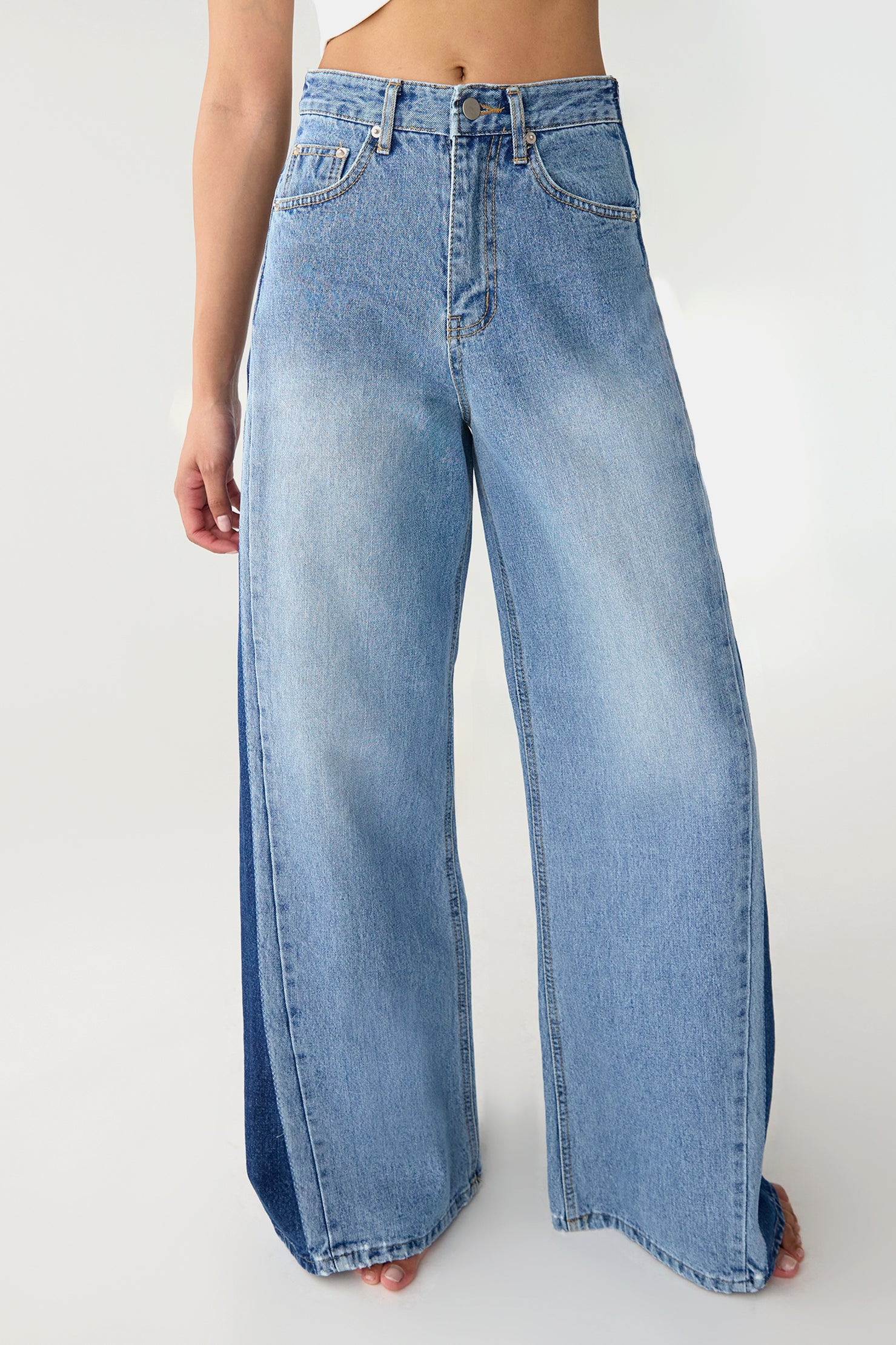 DUO TONE WASH STRAIGHT LEG DENIM JEAN - Image 4