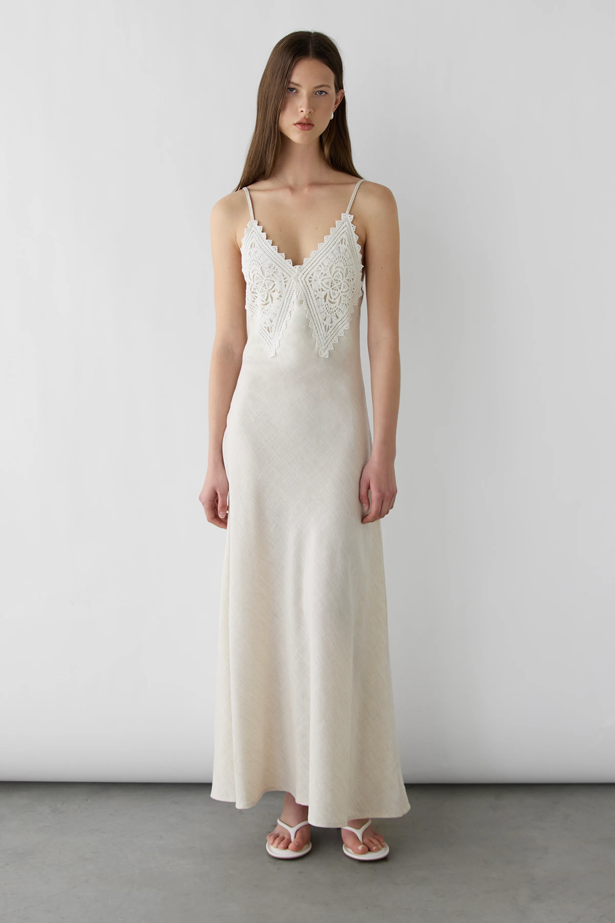 EMBROIDERED LACE SATIN SLIP DRESS - Image 2