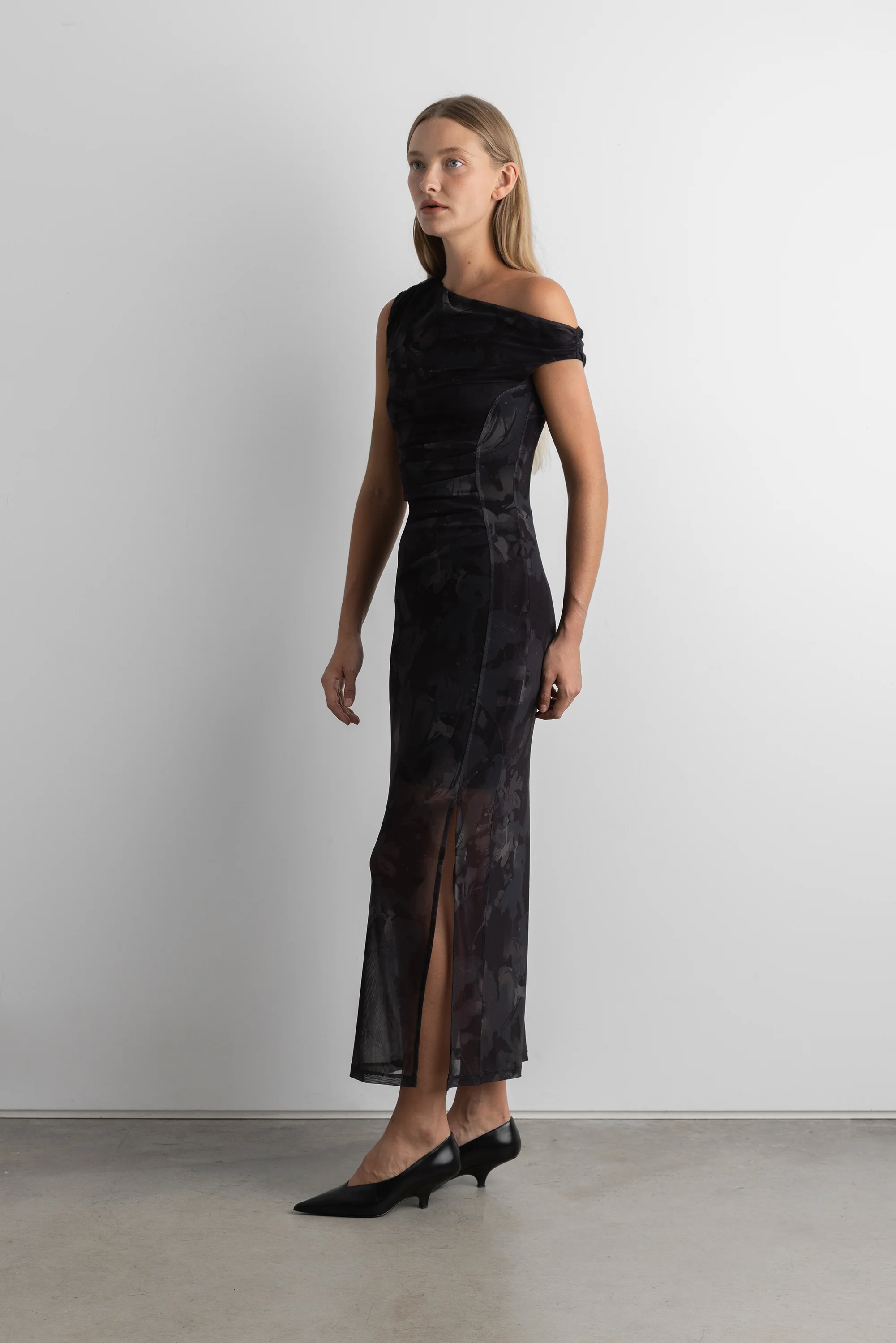 PRINTED OFF SHOULDER MIDI DRESS - Image 6