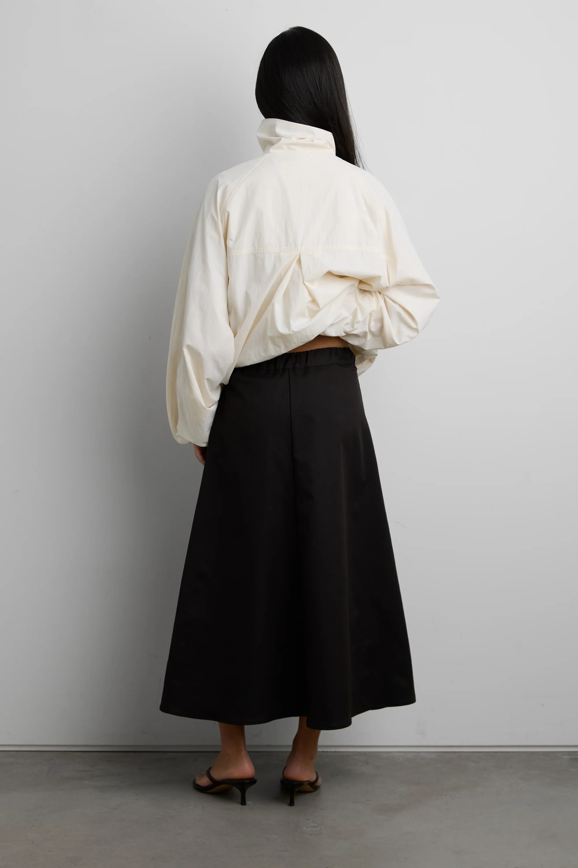 FRONT PLEATED MAXI SKIRT - Image 4