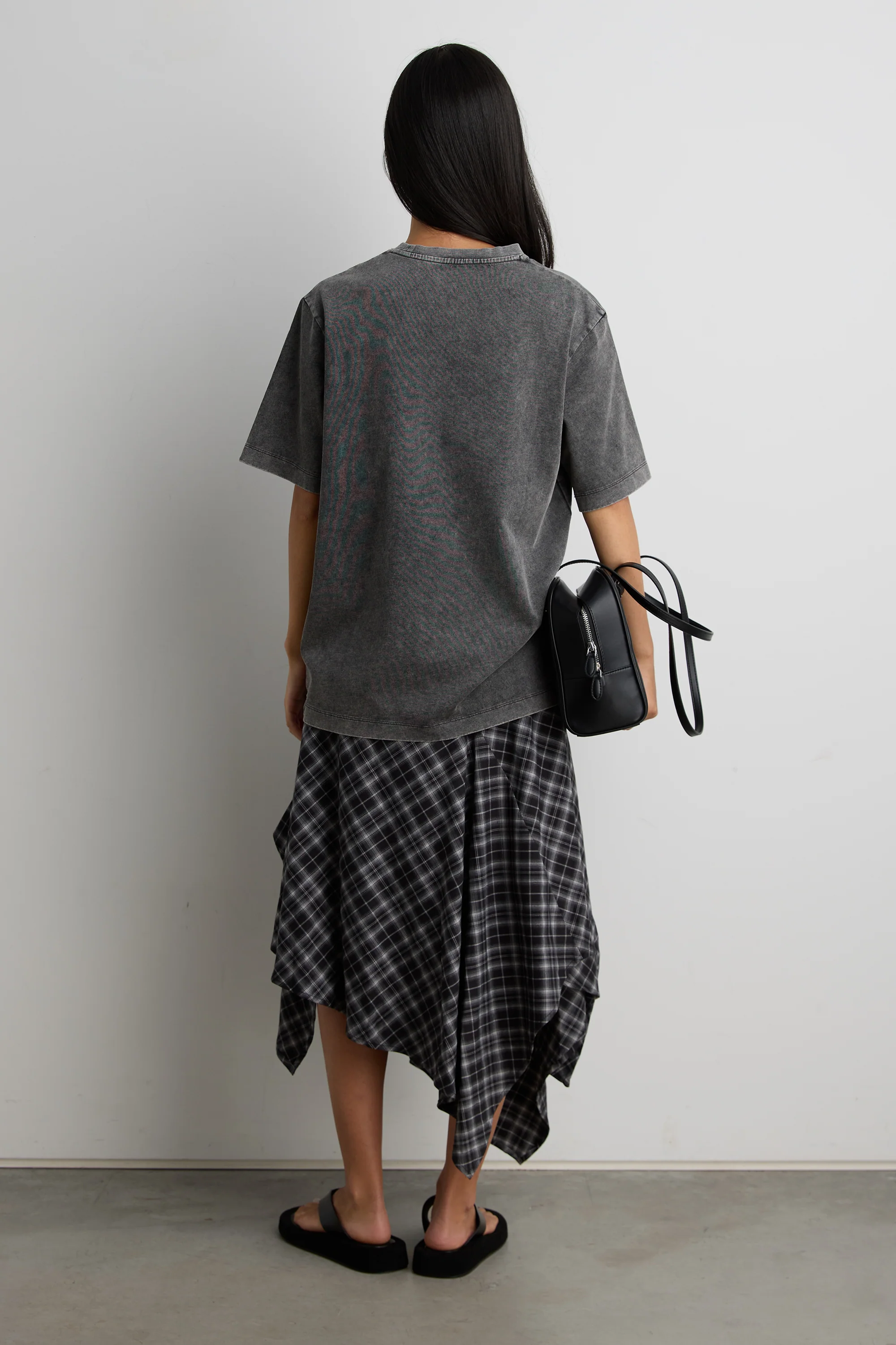 GRAPHIC T-SHIRT - Image 8