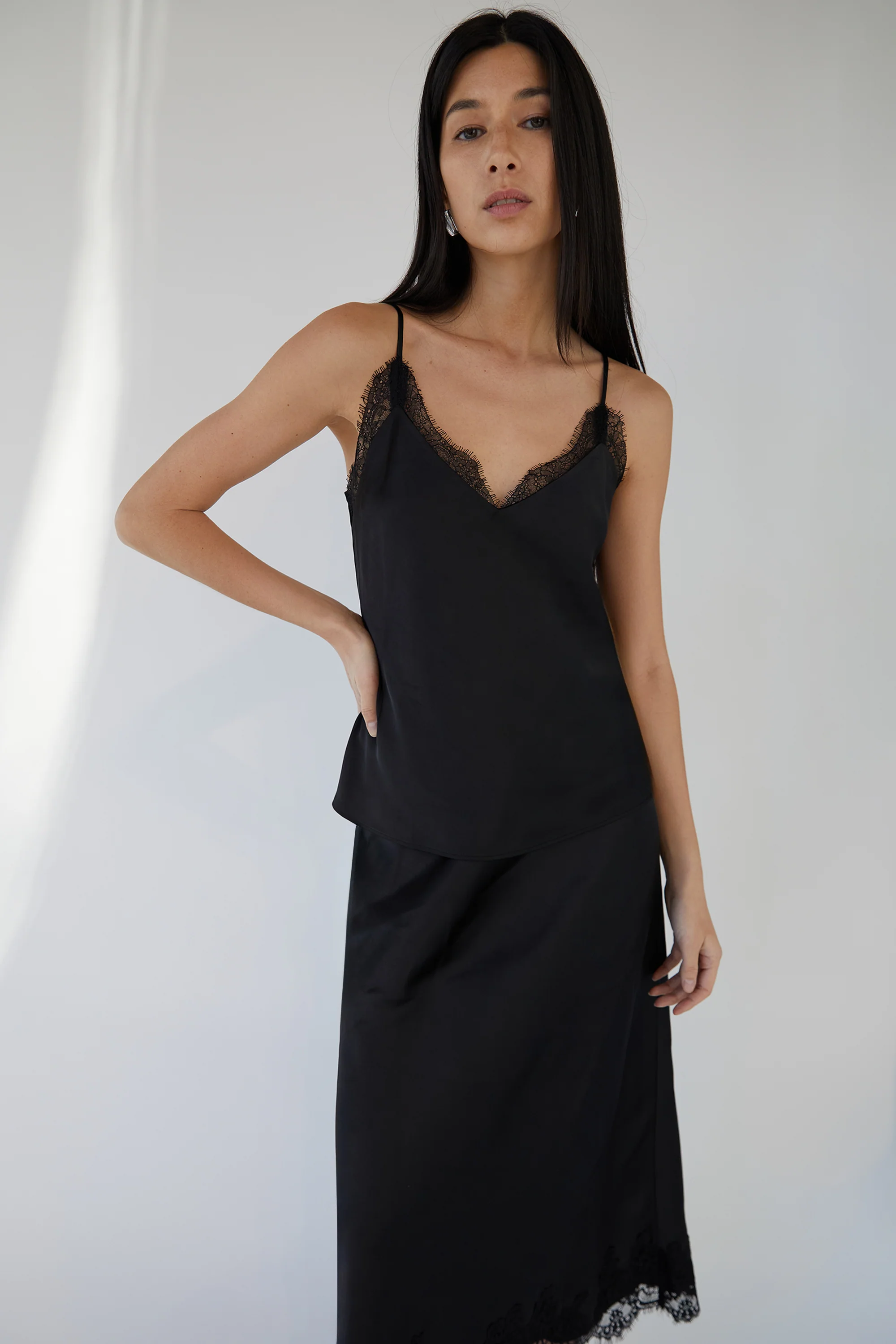 LACE TRIM SATIN CAMISOLE TANK - Image 4