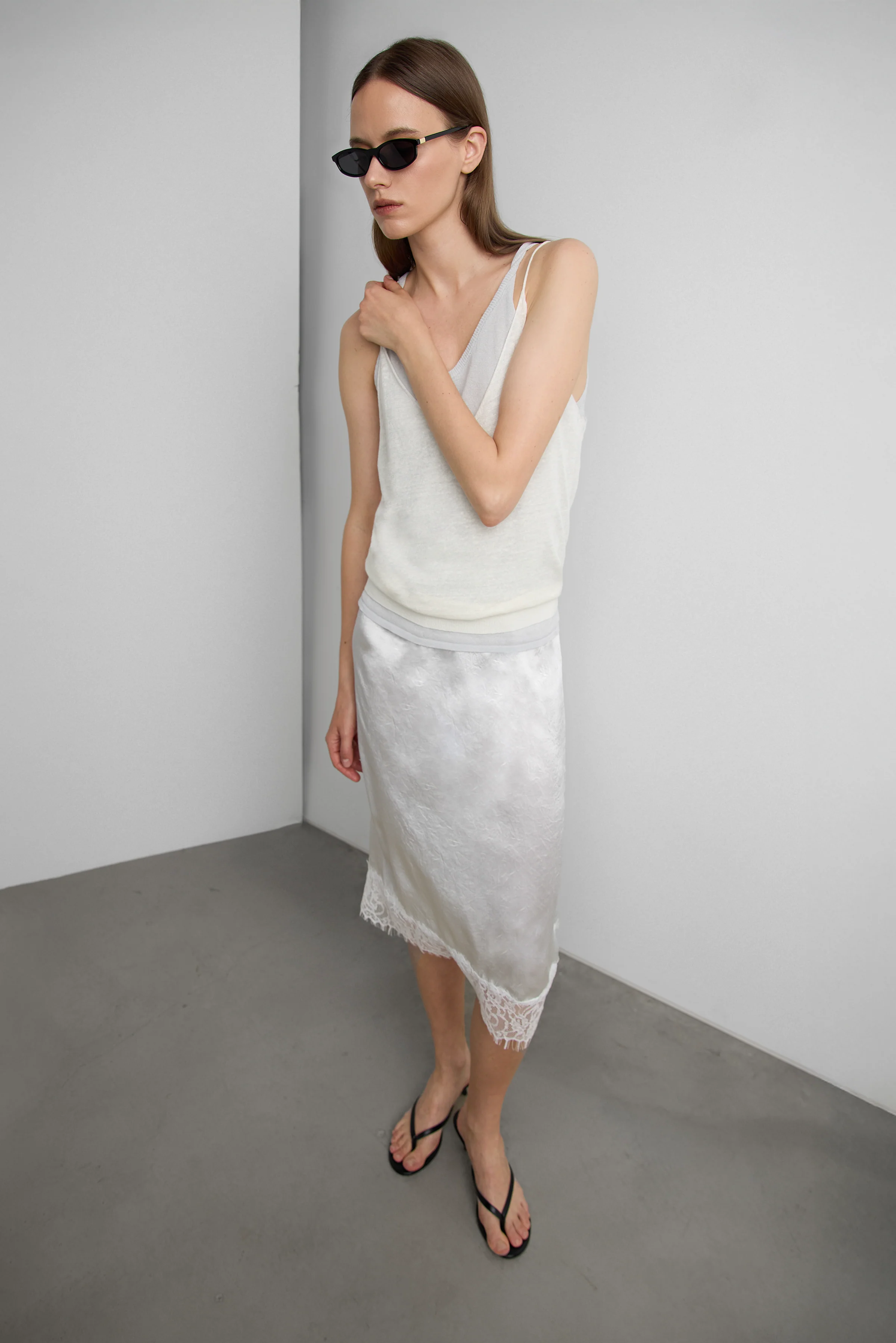 LACE TRIM SILKY MIDI SKIRT - Image 3