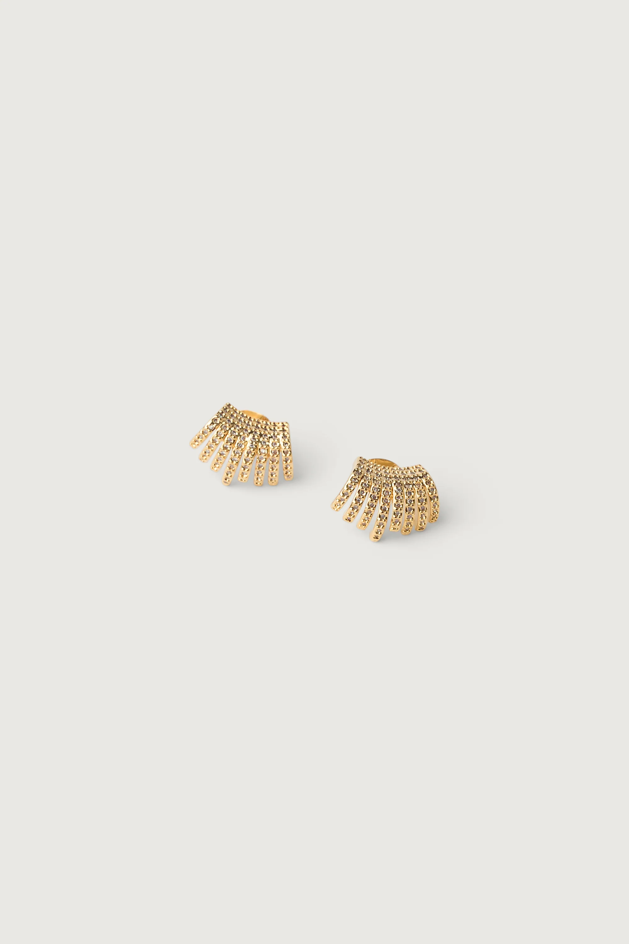 LAYERED CURVE EARRING