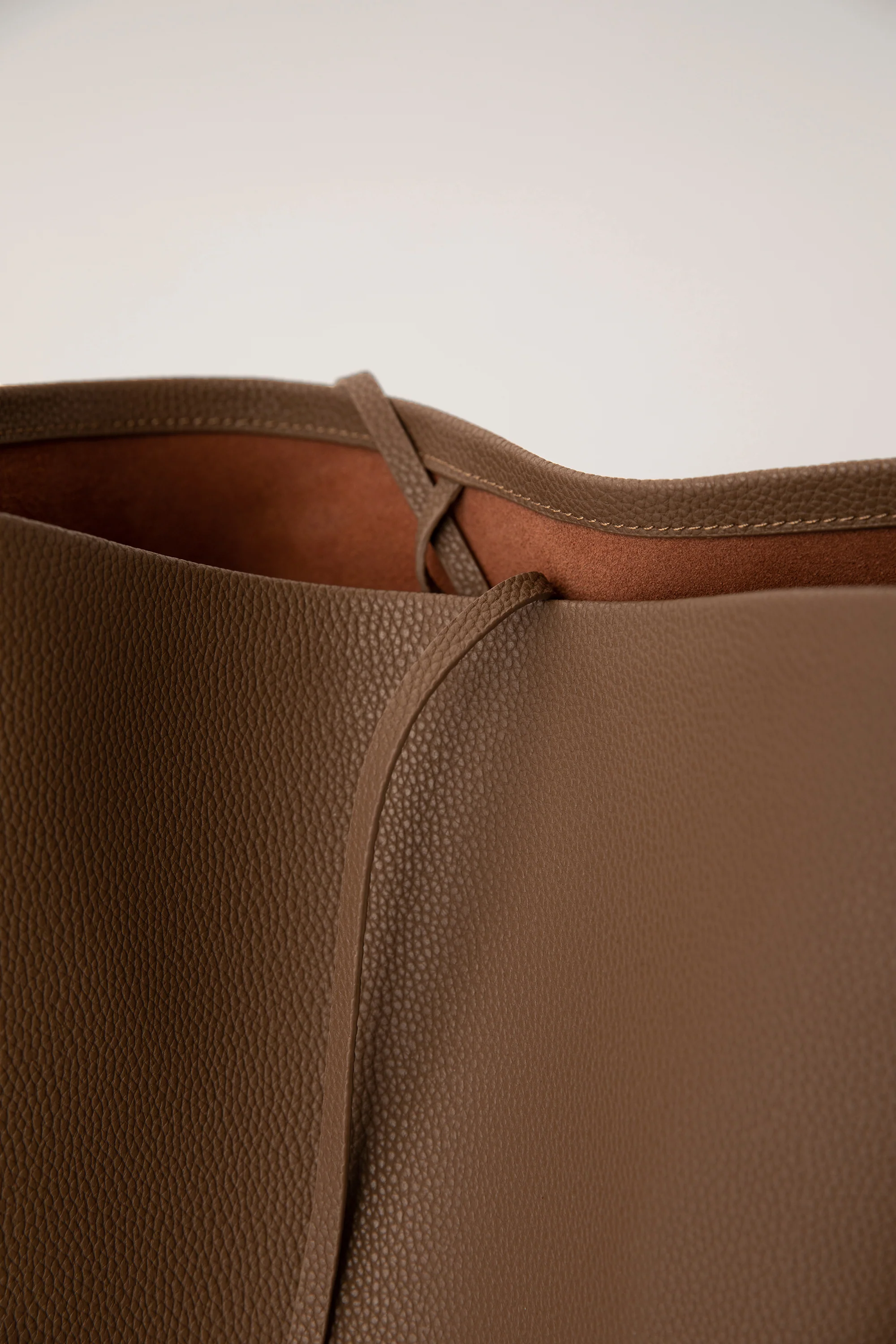 AMELIA LEATHER TOTE BAG - Image 14