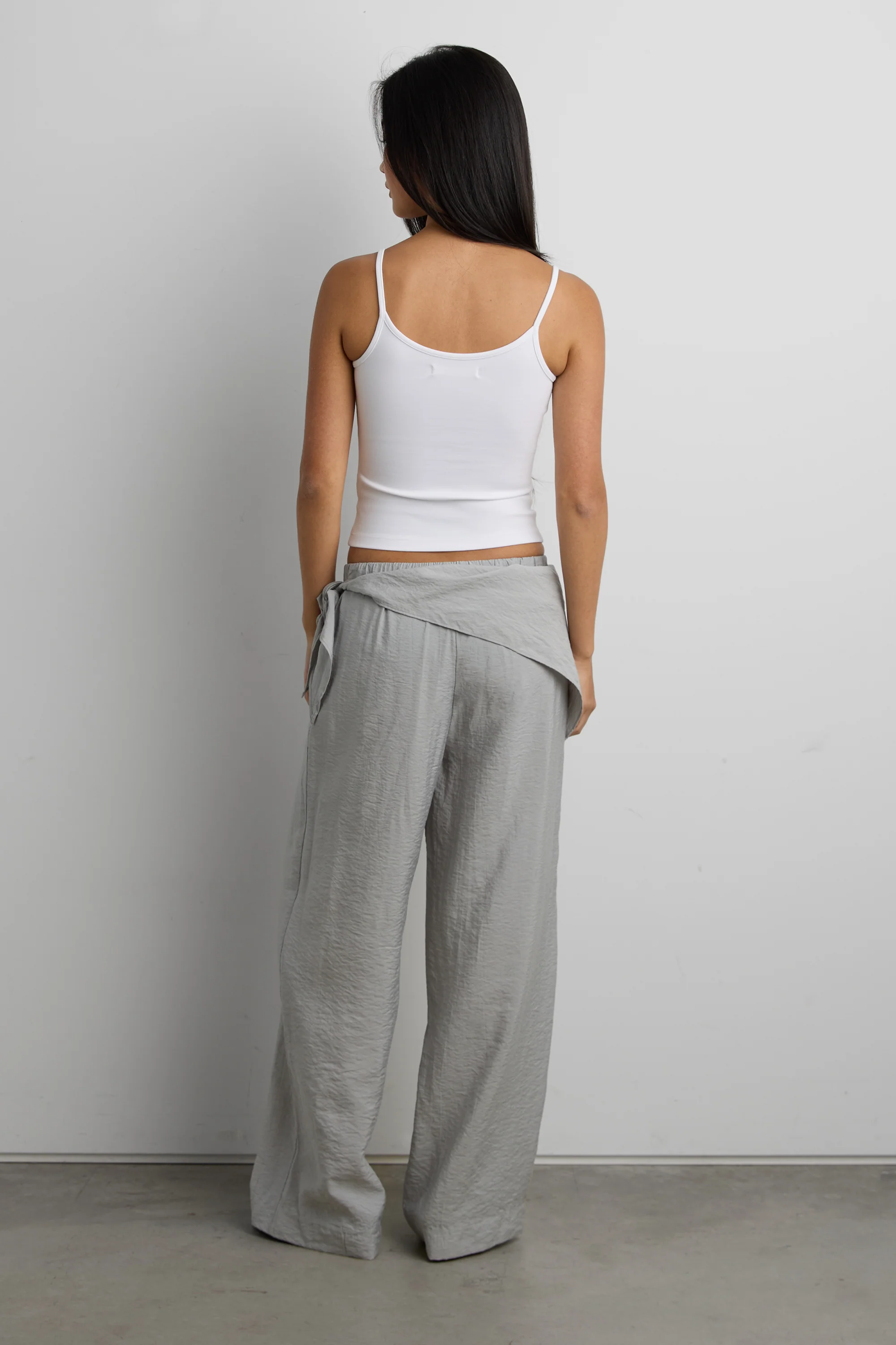 LIGHTWEIGHT CRINKLED PANT WITH WAIST SCARF - Image 4