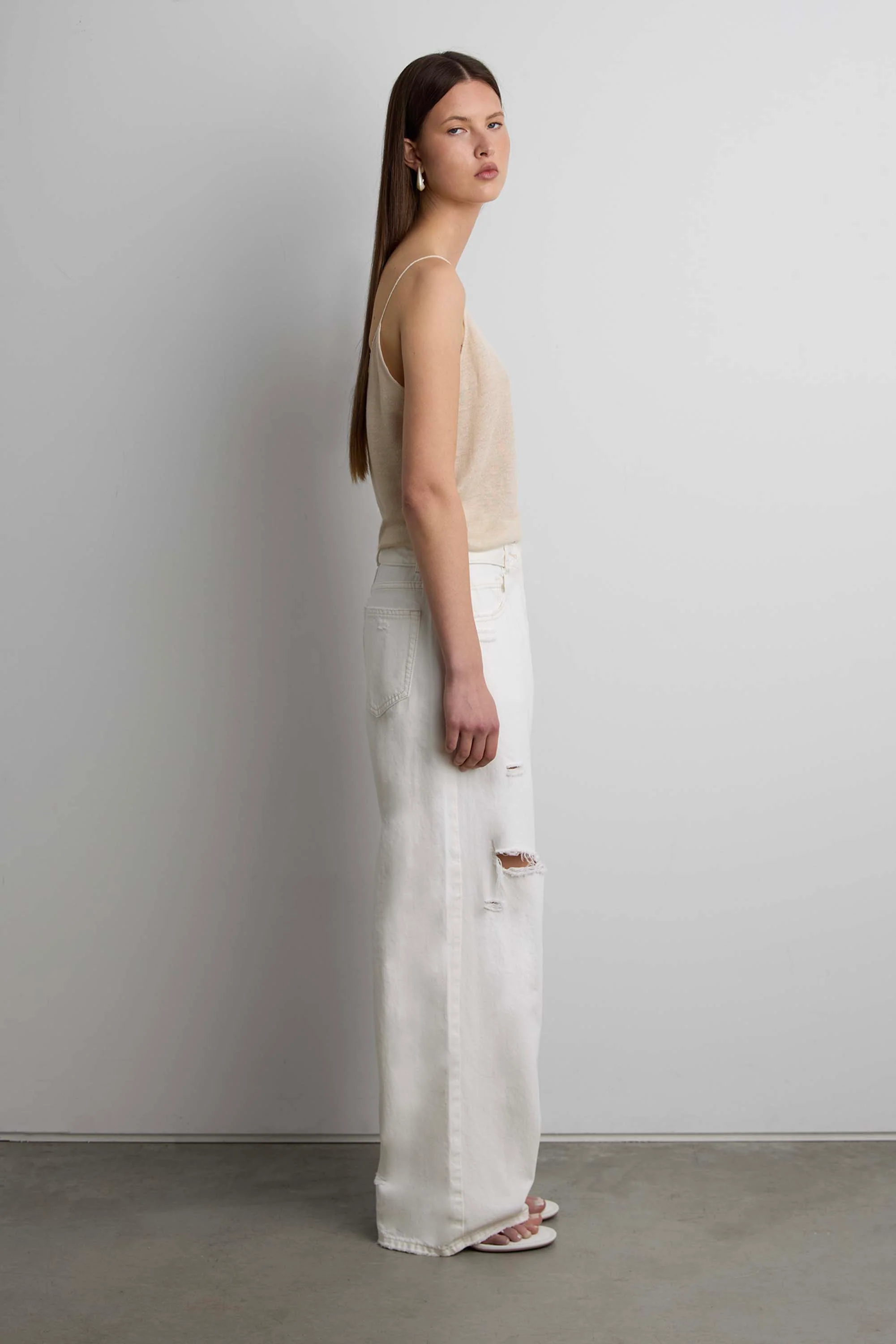 LINEN BLEND TANK TOP - Image 11