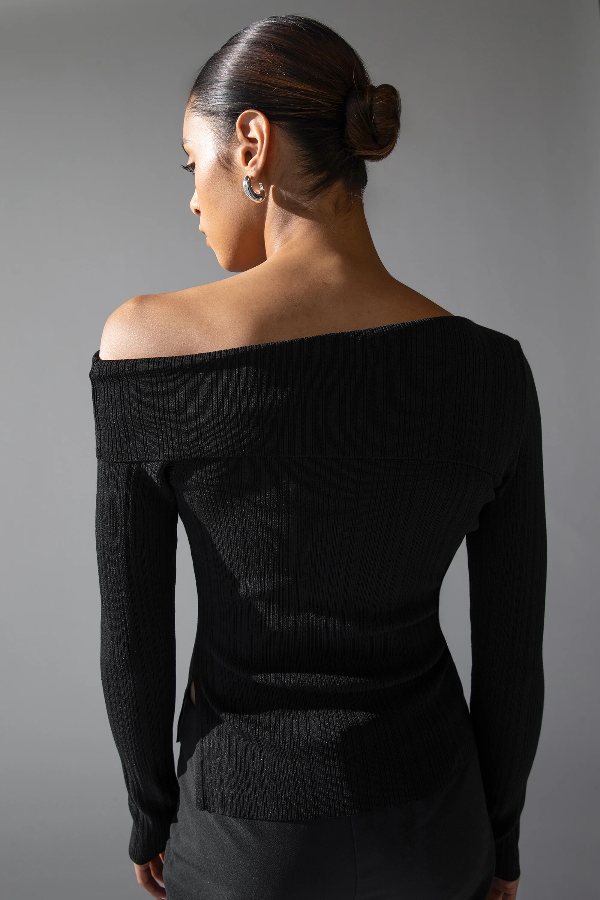 OFF THE SHOULDER LONG SLEEVE TOP - Image 2