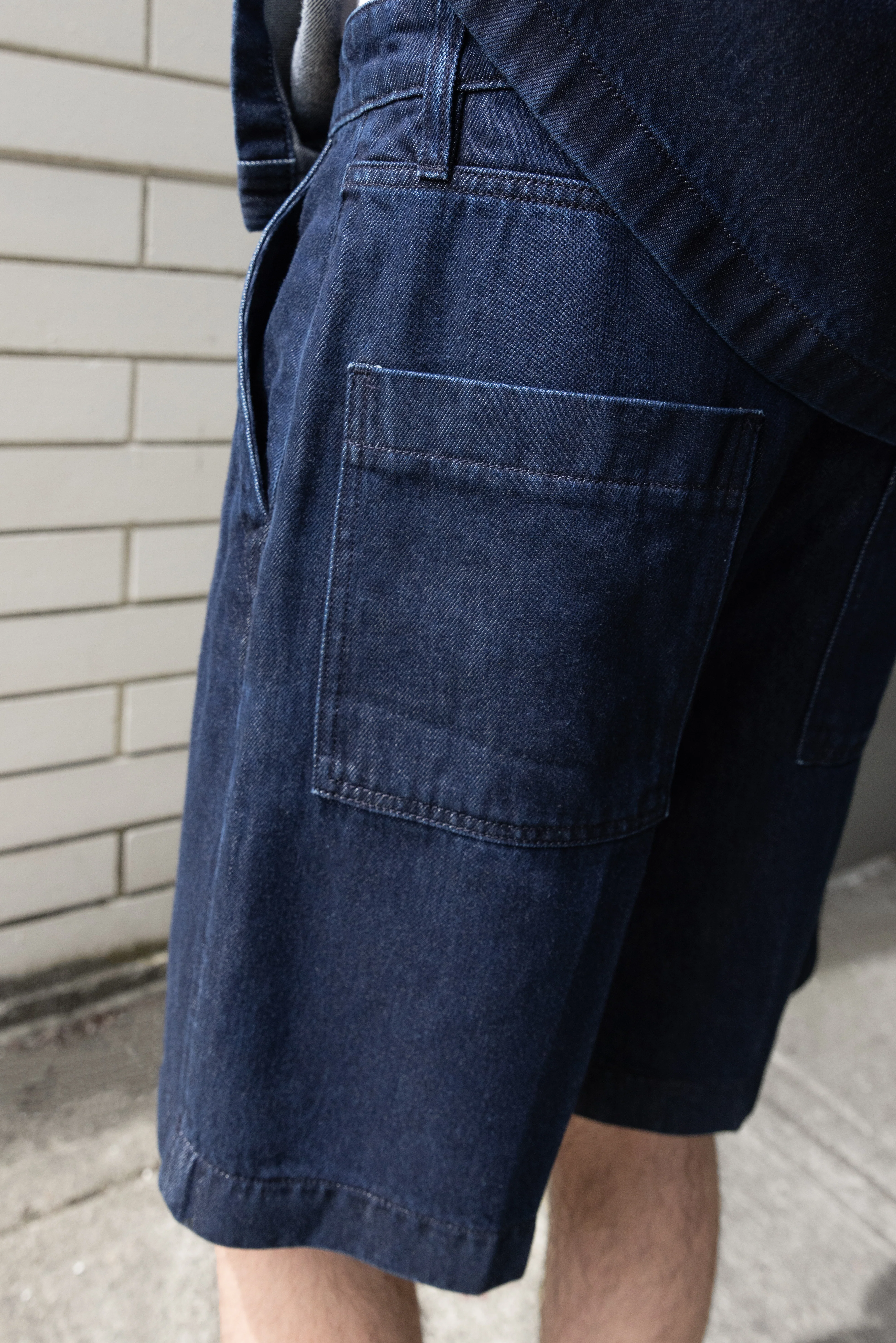 OVERSIZED PRESSED DENIM JORT - Image 2