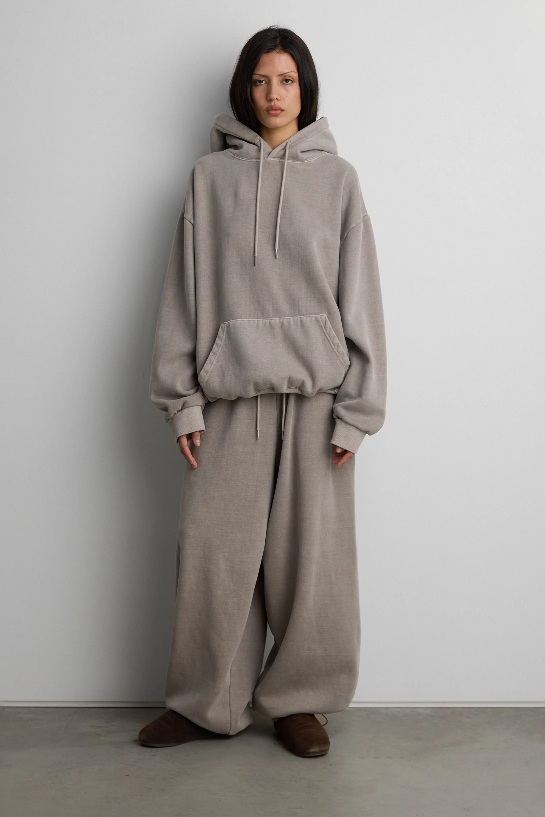 FLEECE STUDIO BOYFRIEND HOODIE - Image 14
