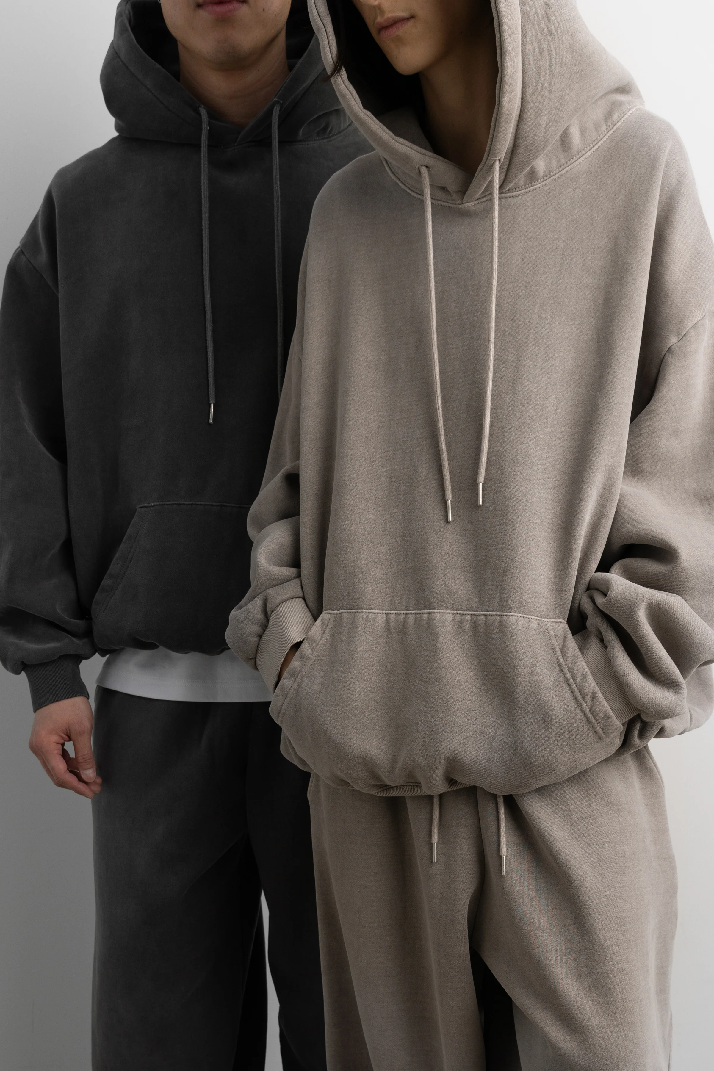 FLEECE STUDIO BOYFRIEND HOODIE - Image 16