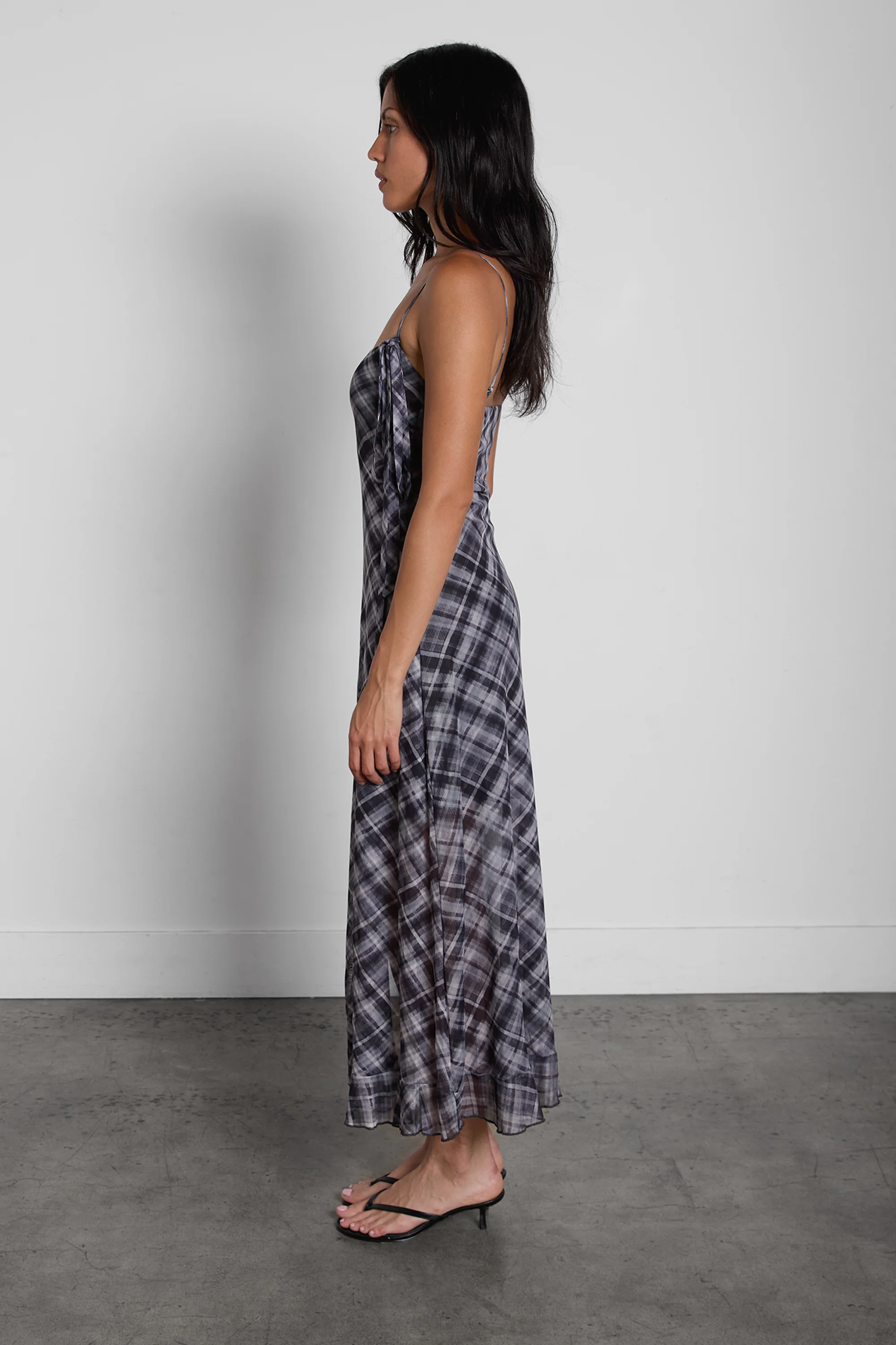 PLAID TIE-NECK SLIP DRESS - Image 3