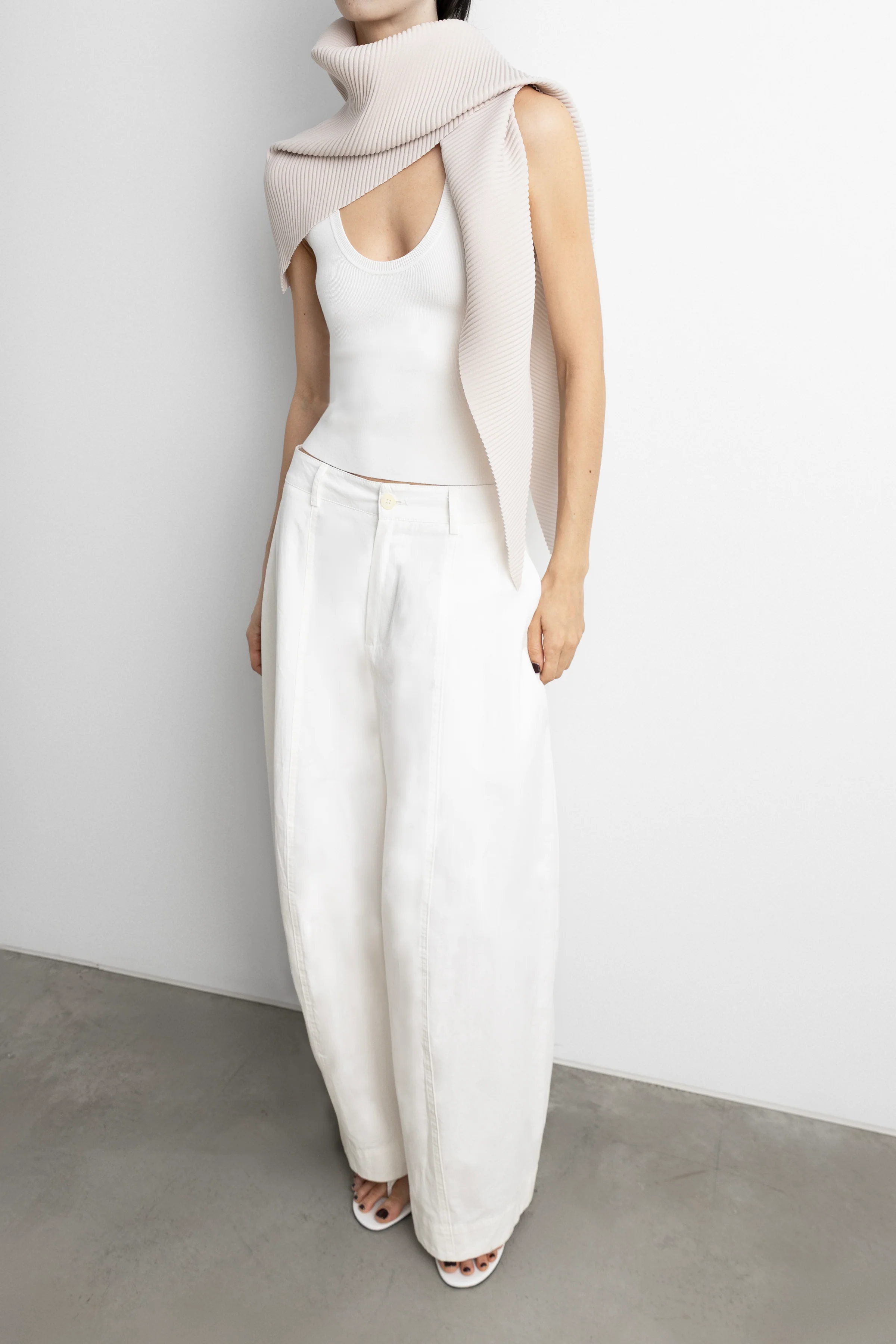 PLEATED KNIT SCARF - Image 11