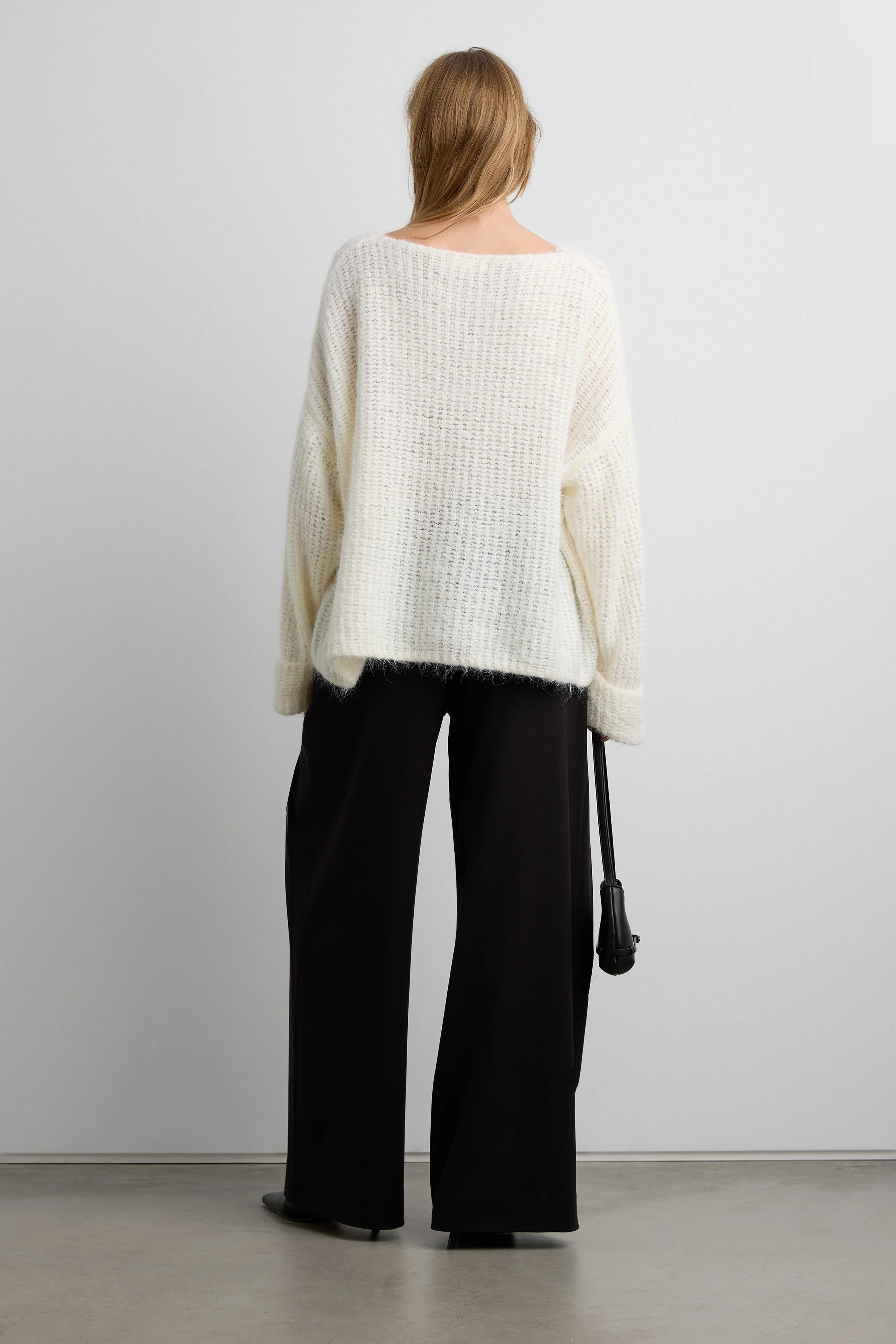 RELAXED FIT FUZZY SHIMMER SWEATER - Image 4