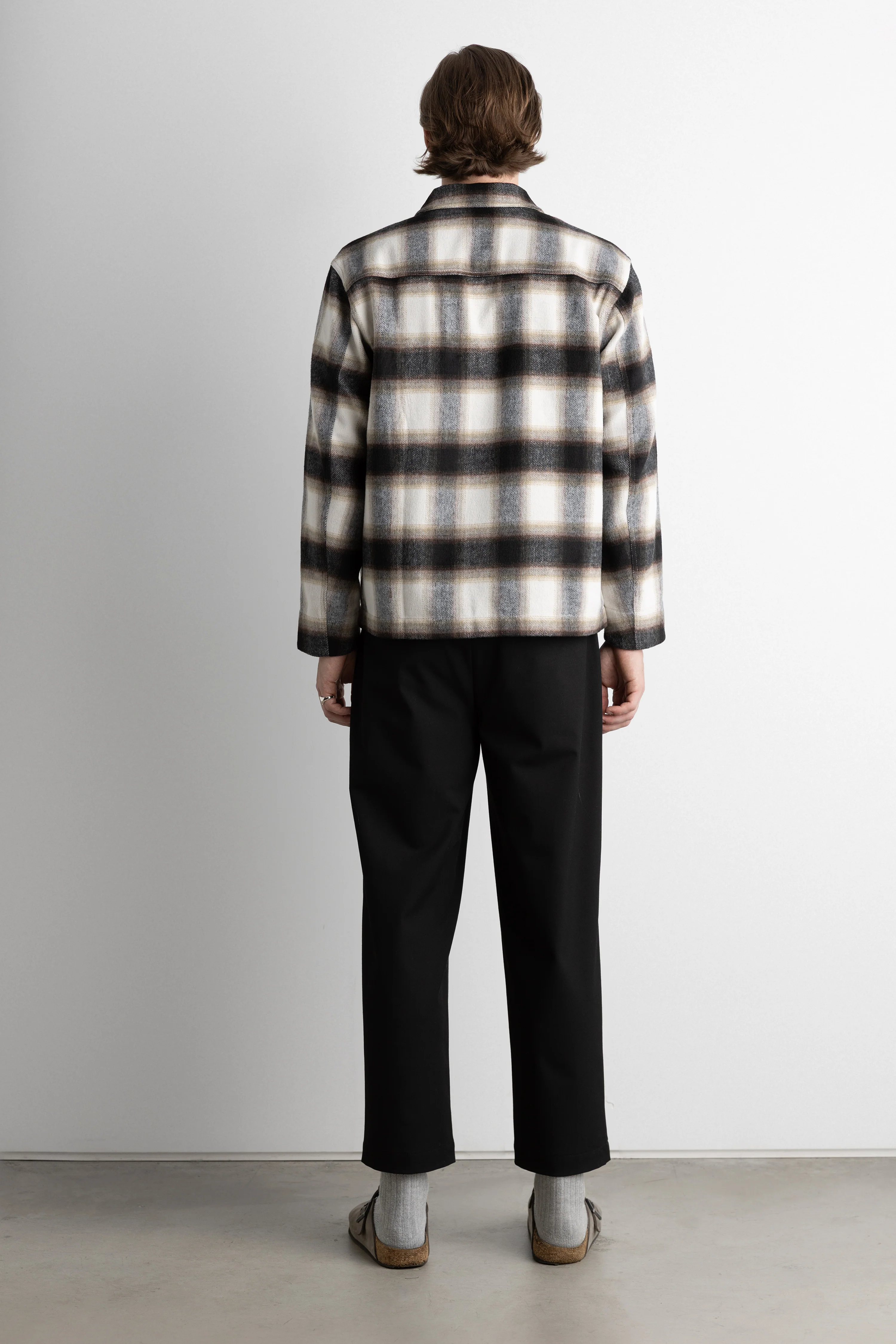 RELAXED FLANNEL BUTTON UP SHIRT - Image 4