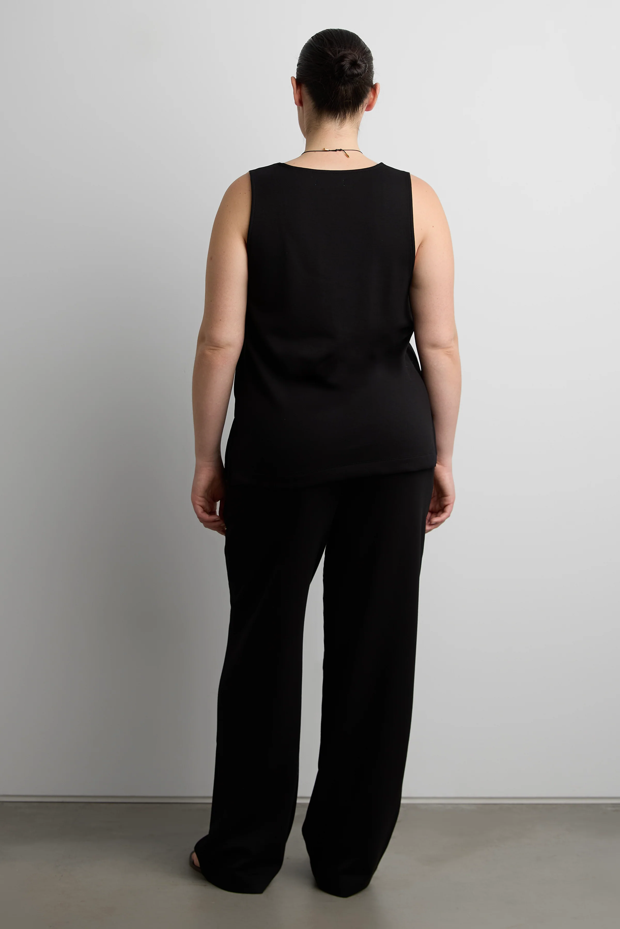 SCUBA SCOOP NECK RELAXED FIT TANK TOP - Image 8