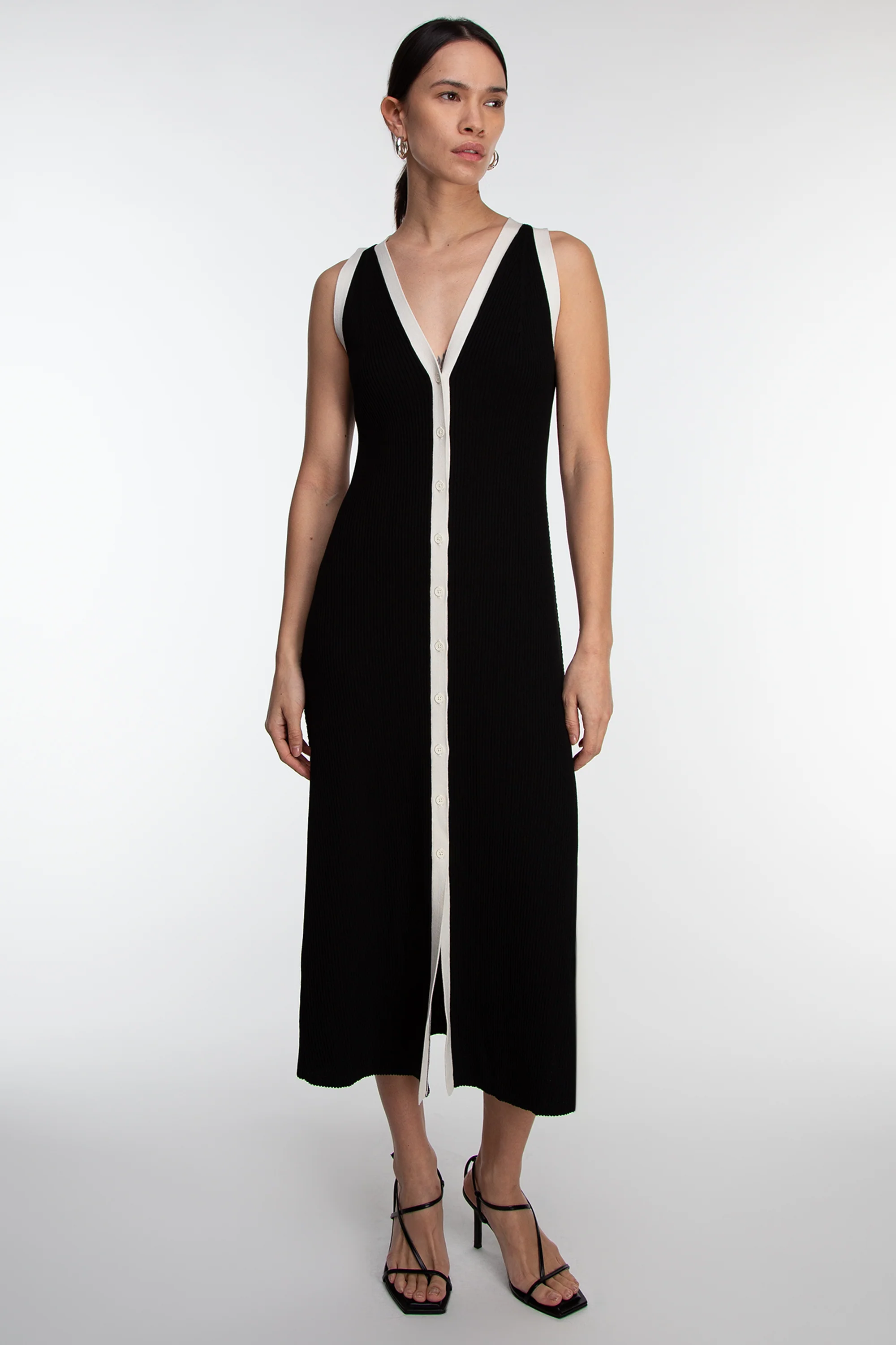 SLEEVELESS CONTRAST TRIM BUTTON FRONT MAXI DRESS - Image 5