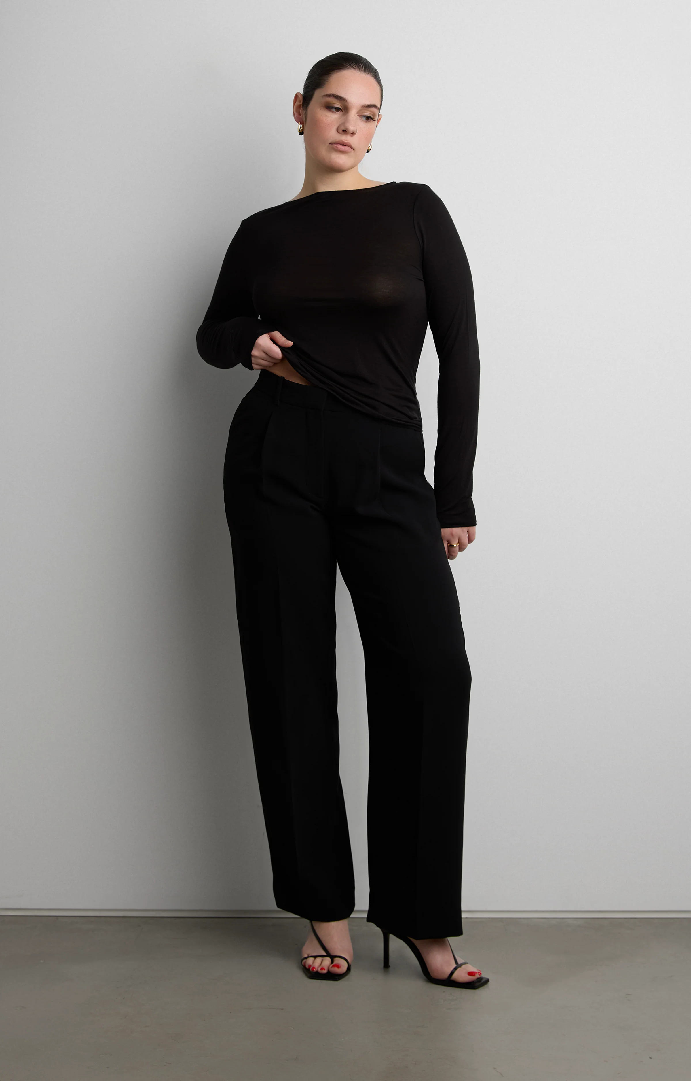 SHEER LIGHTWEIGHT BOAT NECK TOP - Image 14