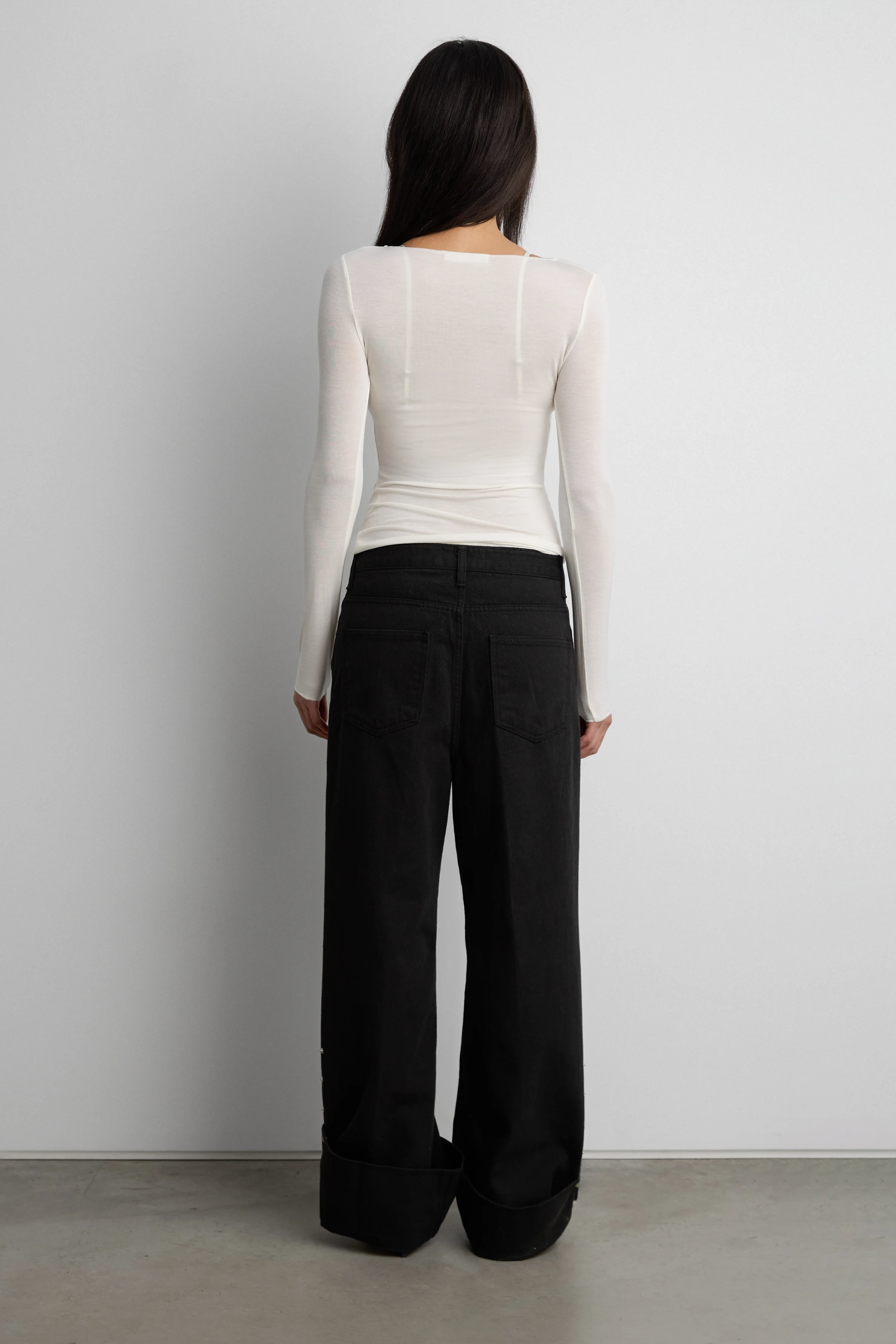 SHEER LIGHTWEIGHT BOAT NECK TOP - Image 9