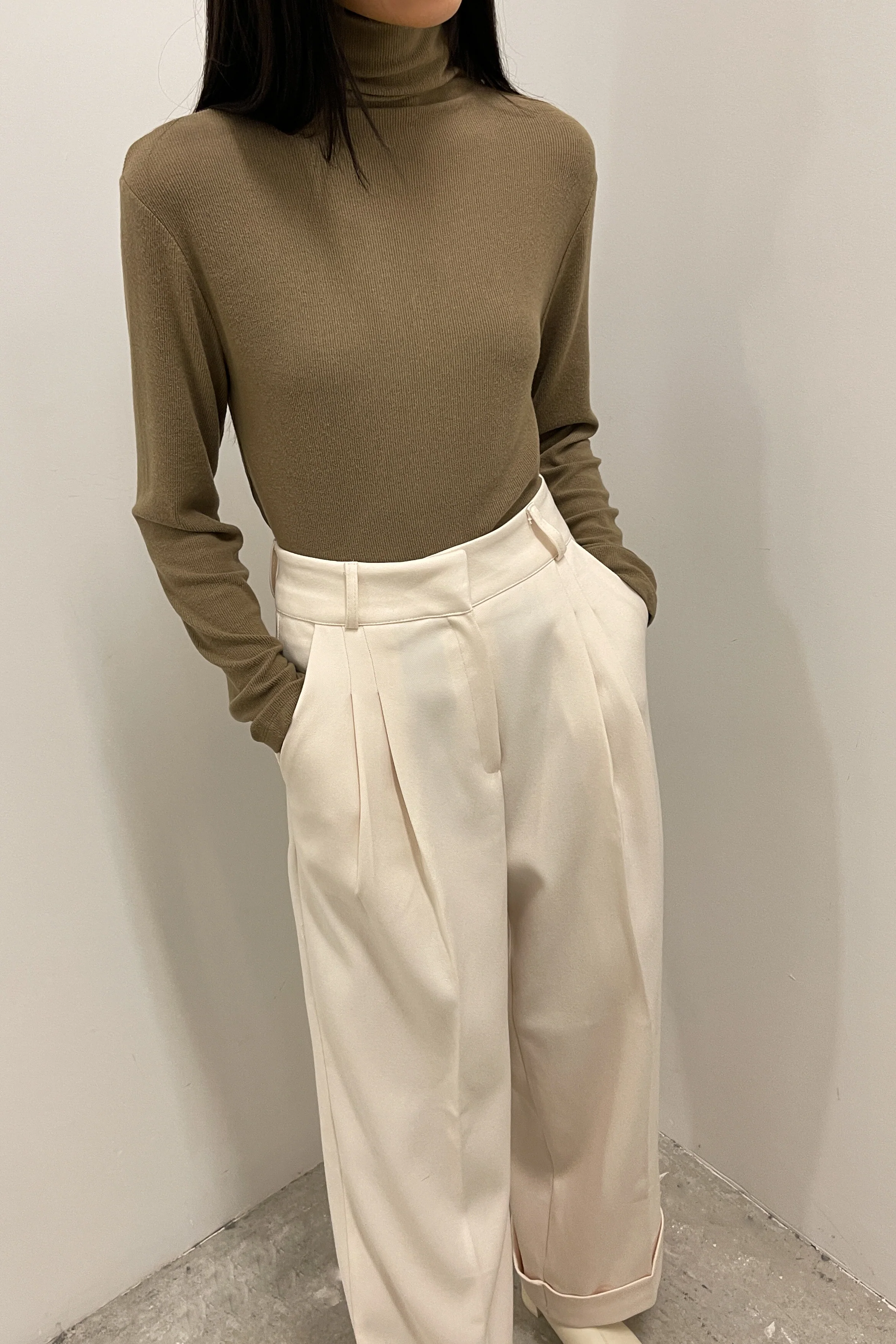 TURTLENECK TOP - Image 7