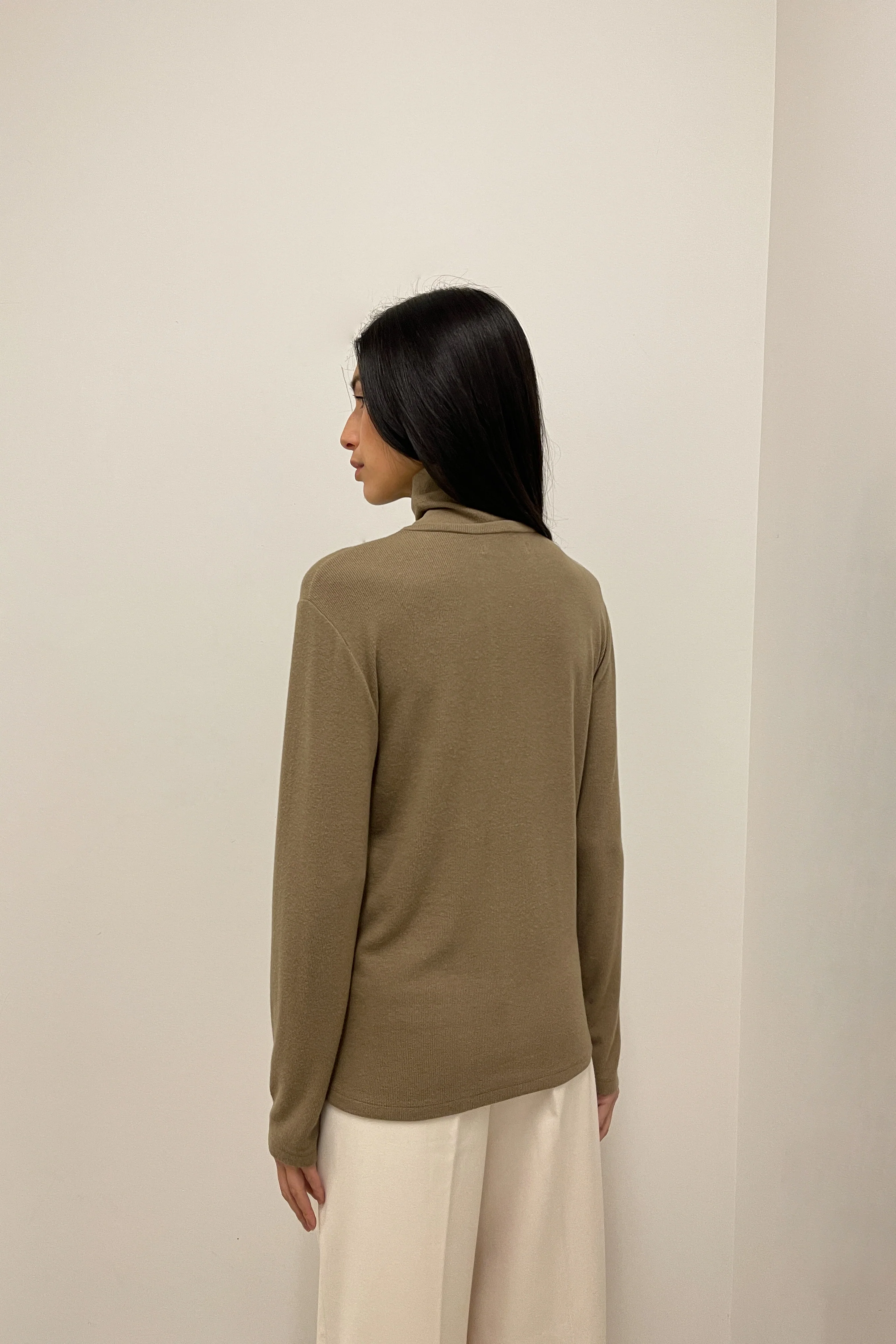 TURTLENECK TOP - Image 8