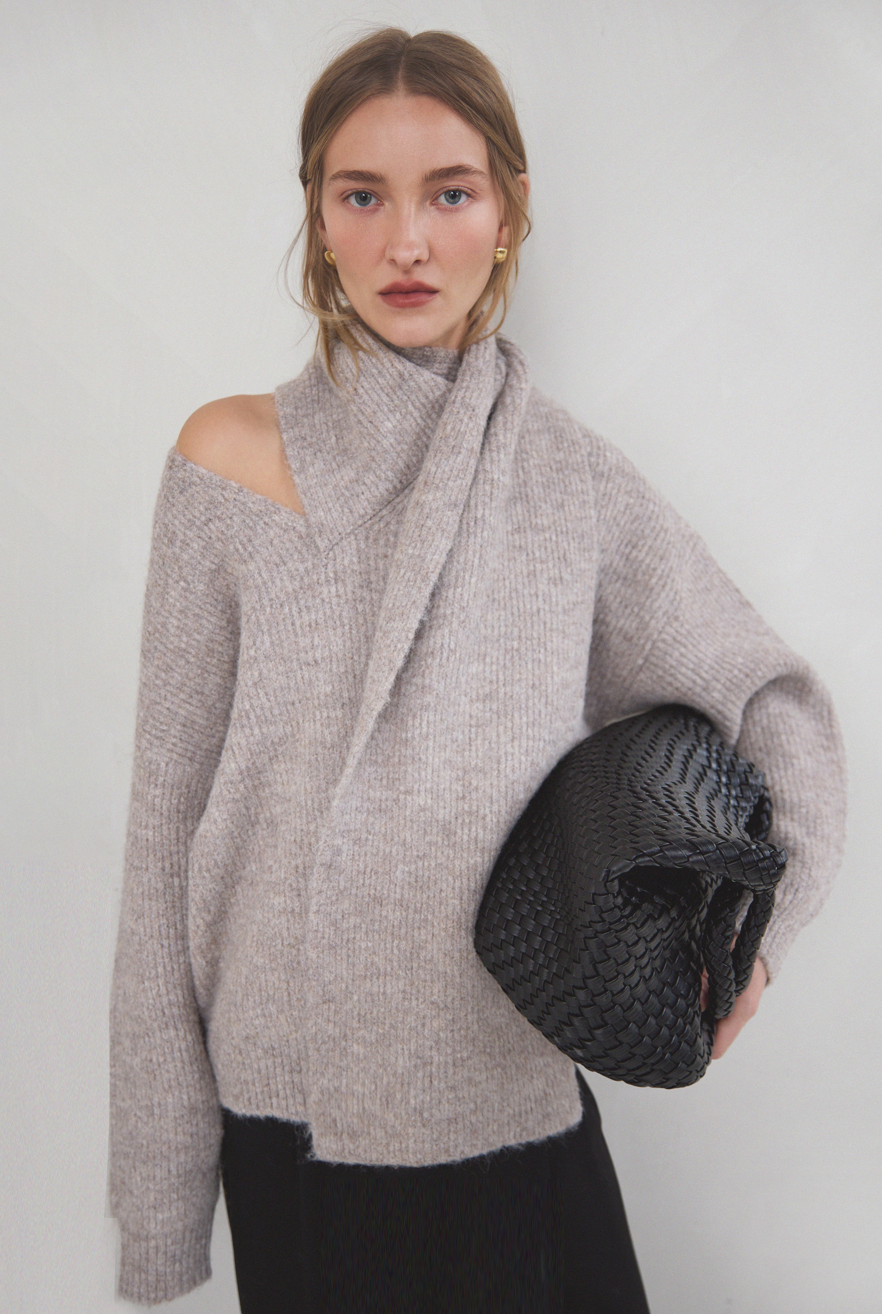 WOVEN VEGAN LEATHER TOTE BAG - Image 3