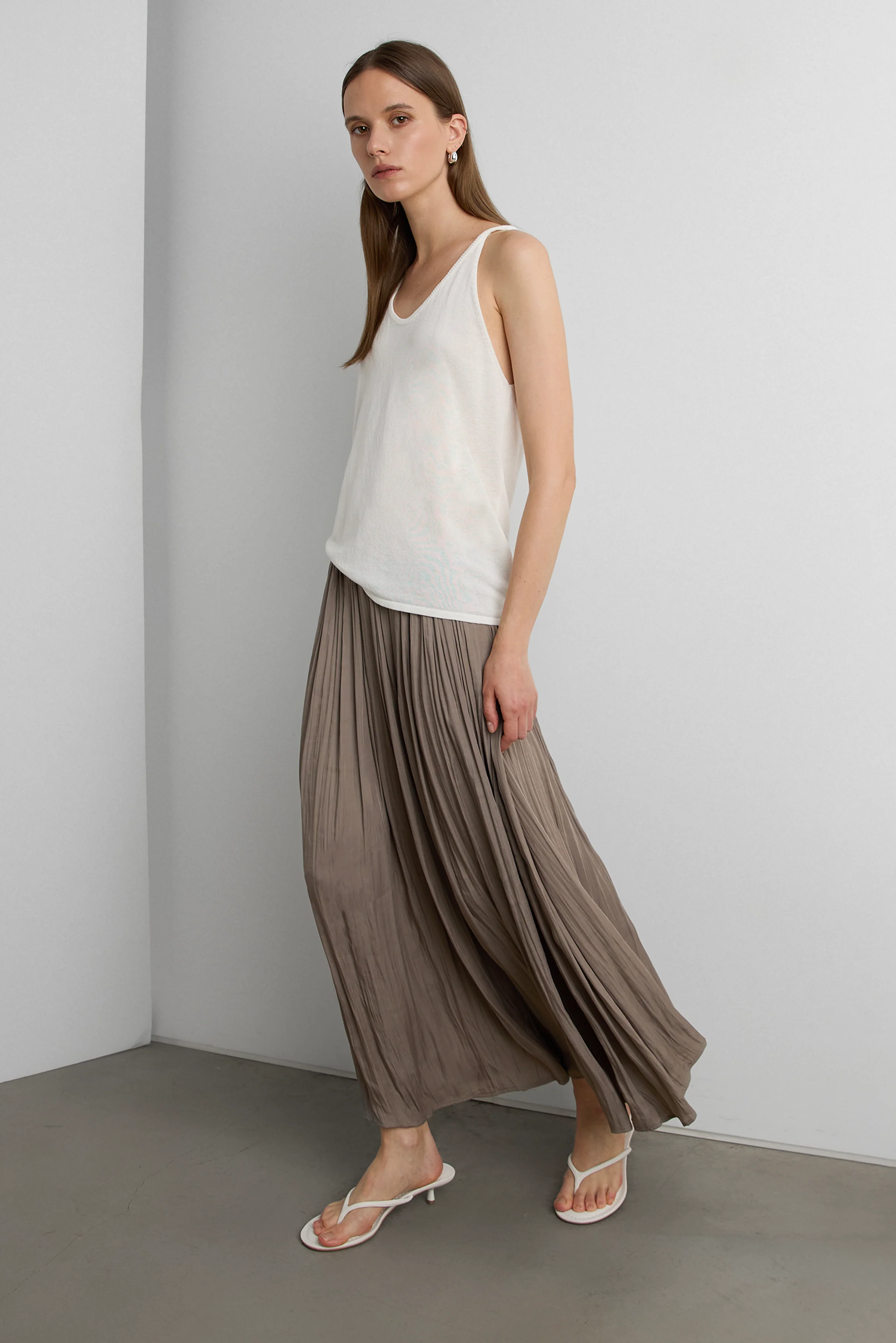WRINKLE EFFECT MAXI SKIRT - Image 2